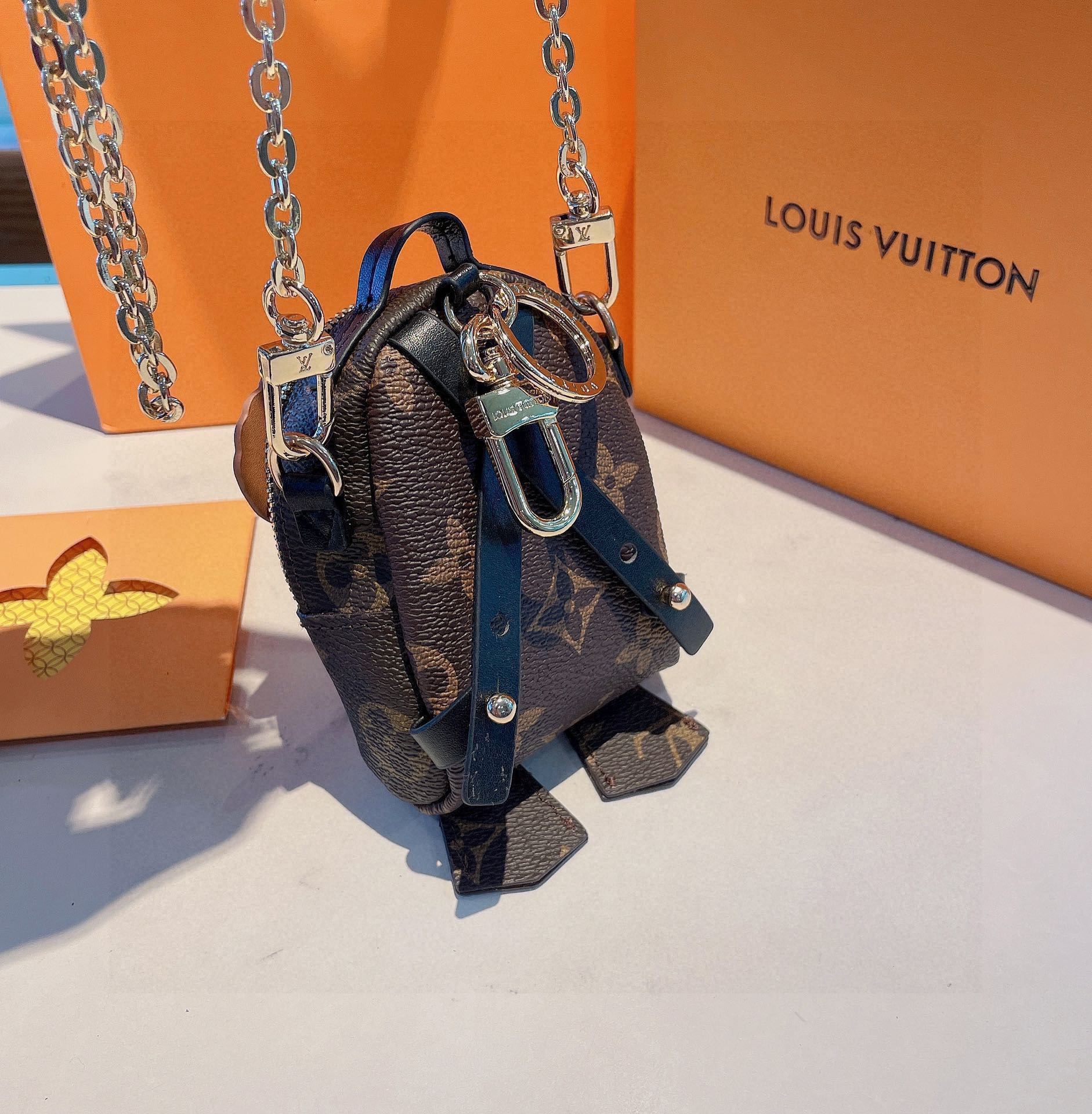 【LOUIS VUITTON】 キーホルダー  チャーム  -2色