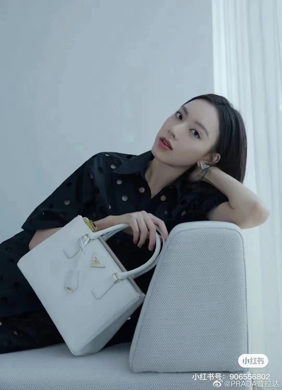 【PRADA】 Galleria    サイズ: 28-19.5-12cm -6色