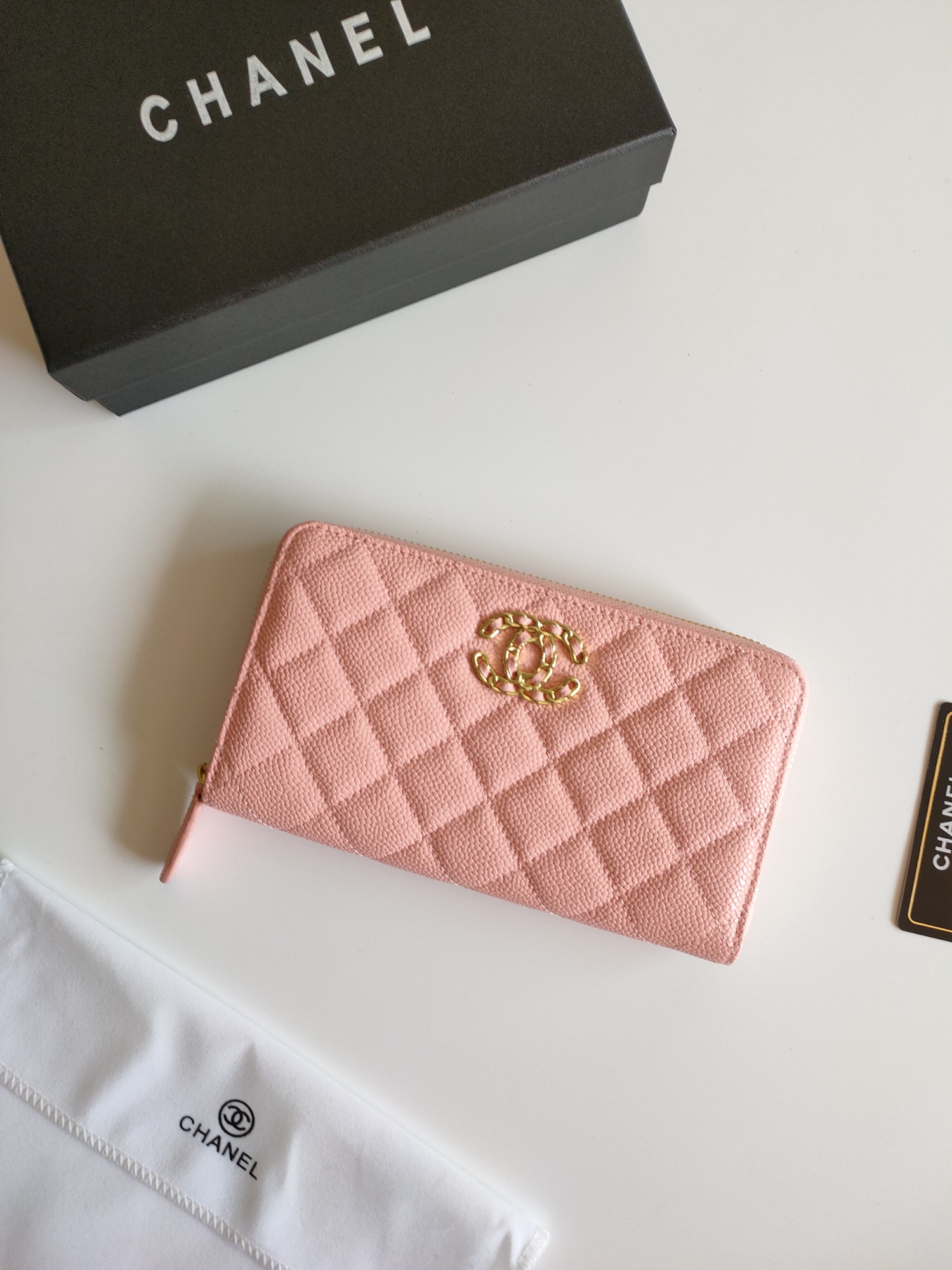 【CHANEL 】ジッパーの財布  10.5-19-3CM-2色