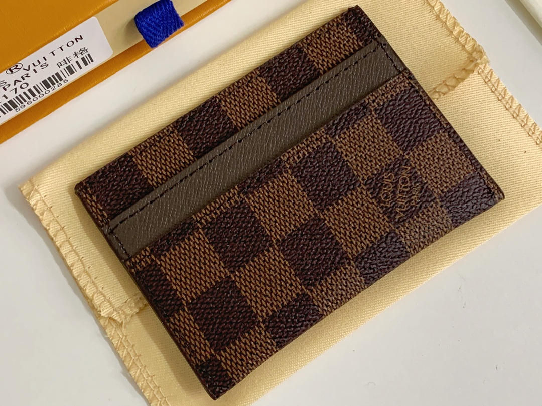 【LOUIS VUITTON】パスケース  7x11x2cm  -7色