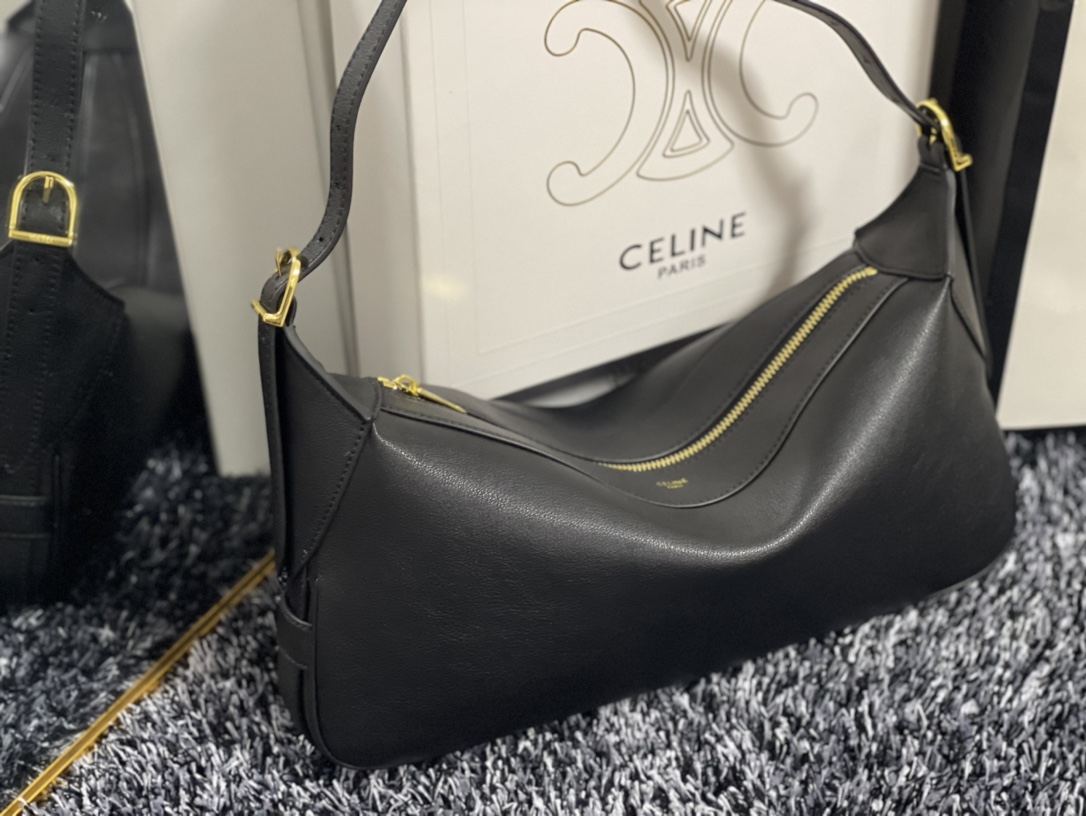番号:3259   サイズ: 34 X 16 X 5 cm【レッド】