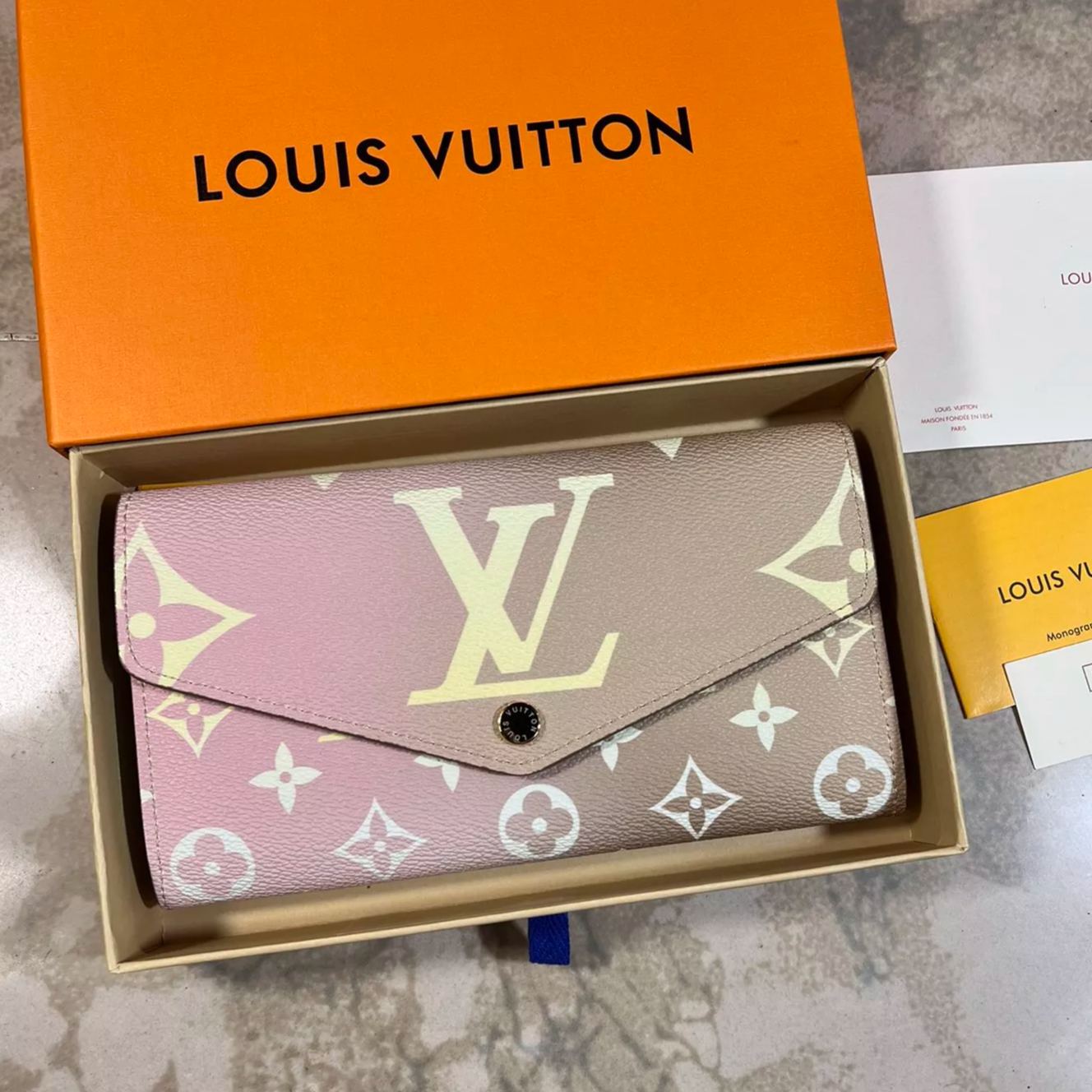 【LOUIS VUITTON】19.5 x 10.5 x 2.5 cm -3色