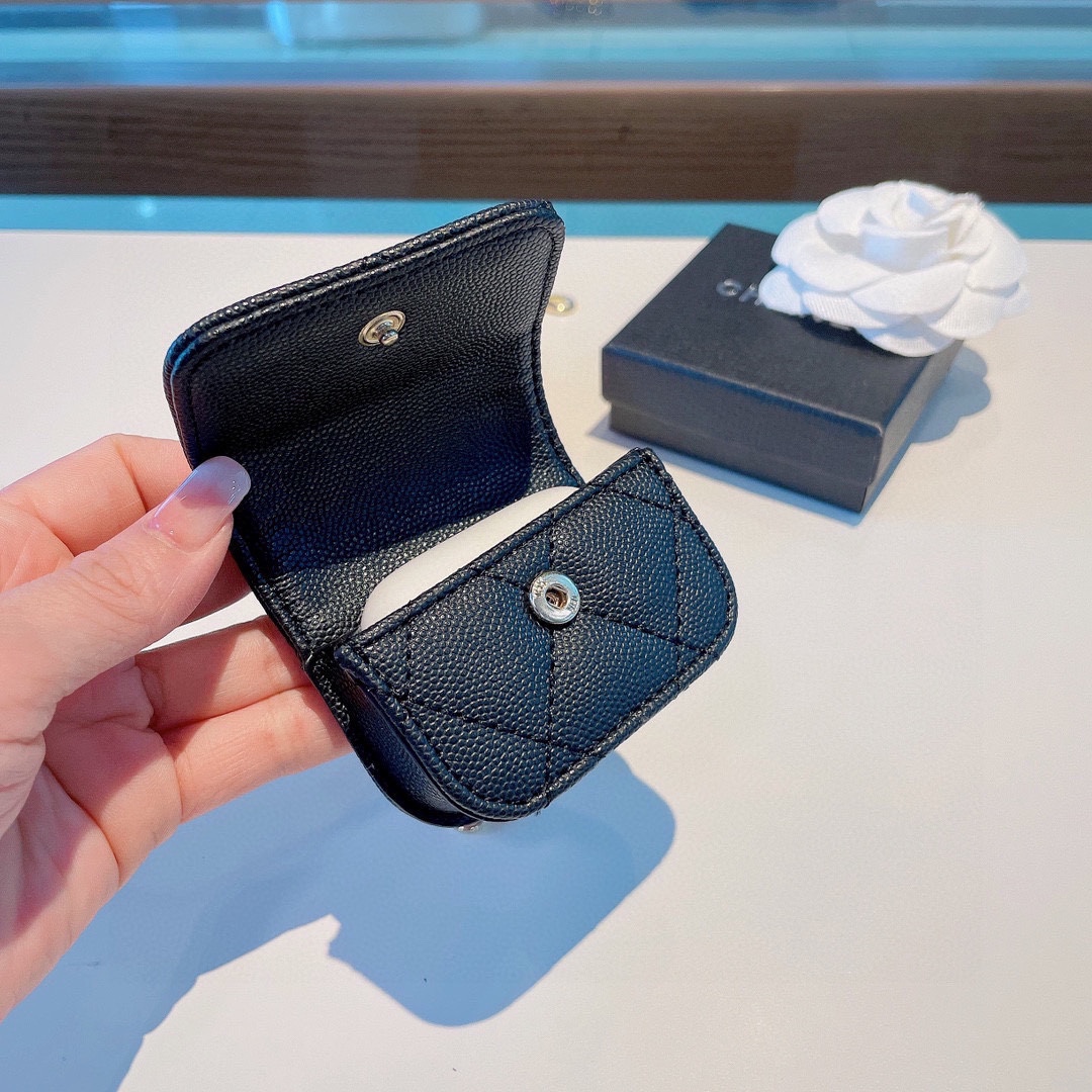 【スマホケース】CHANEL  イヤホン バッグ   -2色
