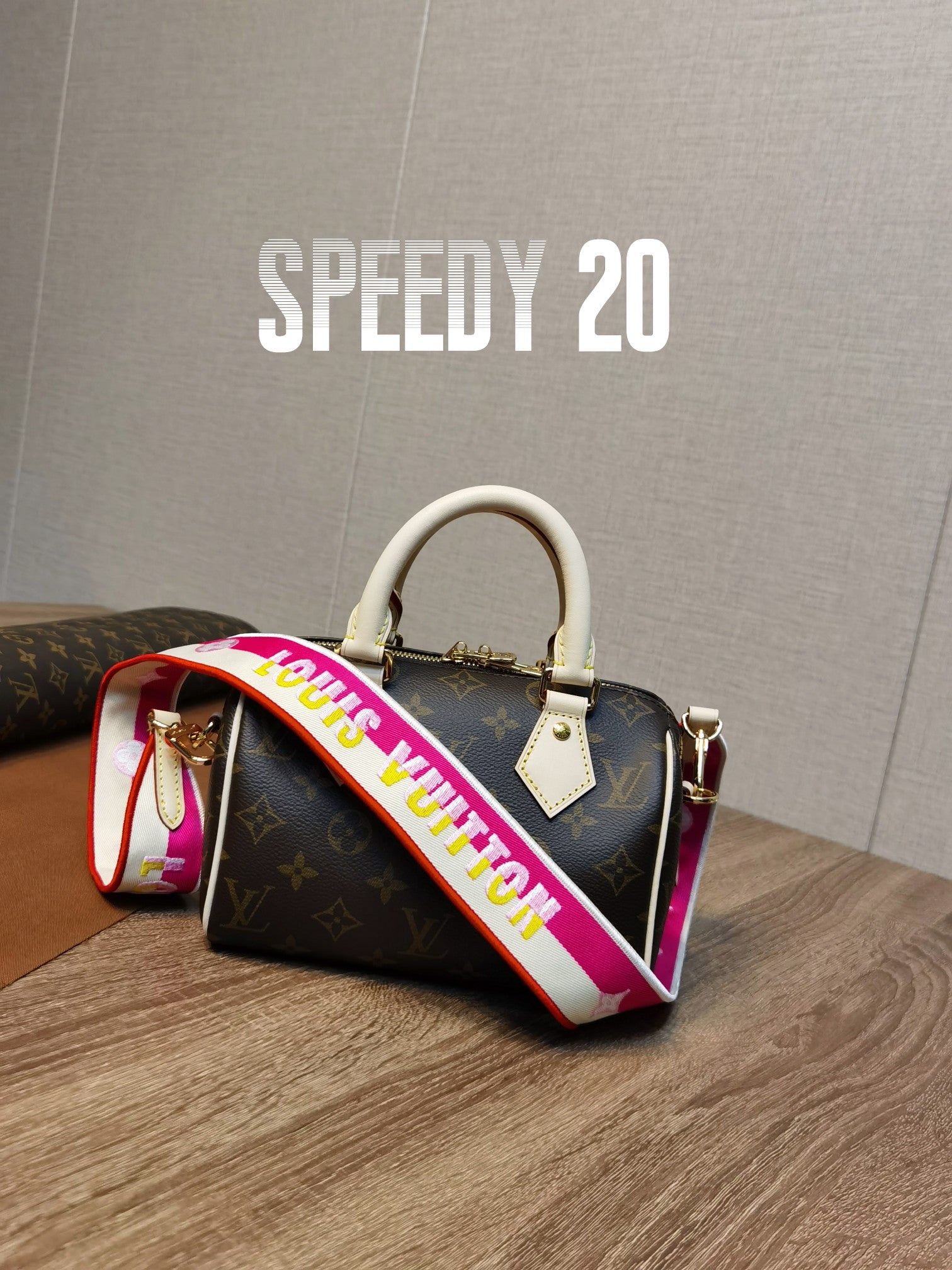【LOUIS VUITTON】 番号：M41114 サイズ:20x 13.5x 11.5cm -2色