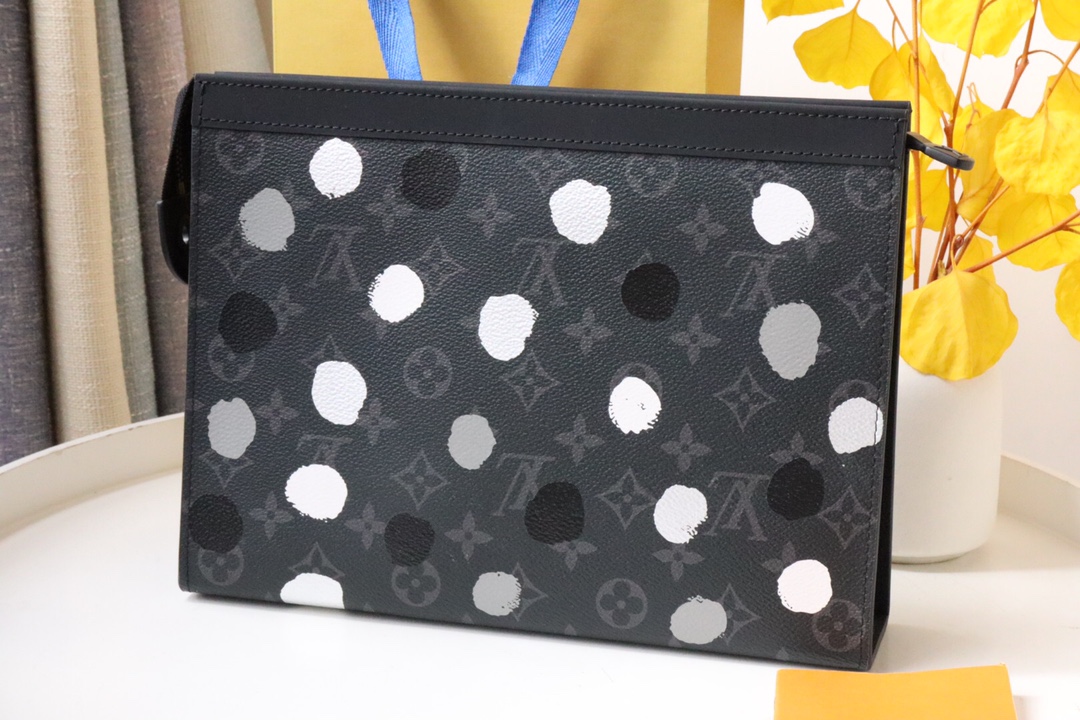 【LOUIS VUITTON】LV X YK POCHETTEVOYAGE 26 x 20 x 2cm