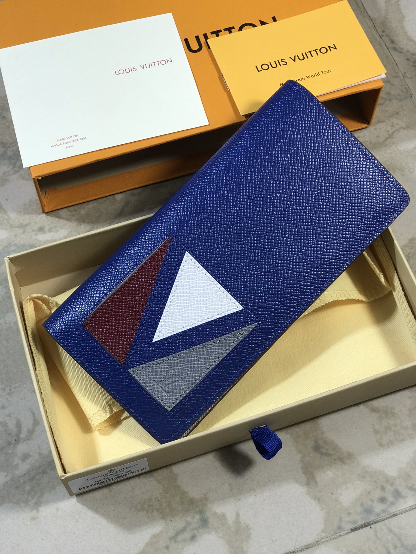 【LOUIS VUITTON】BRAZZA長財布 19x10x2cm -3色