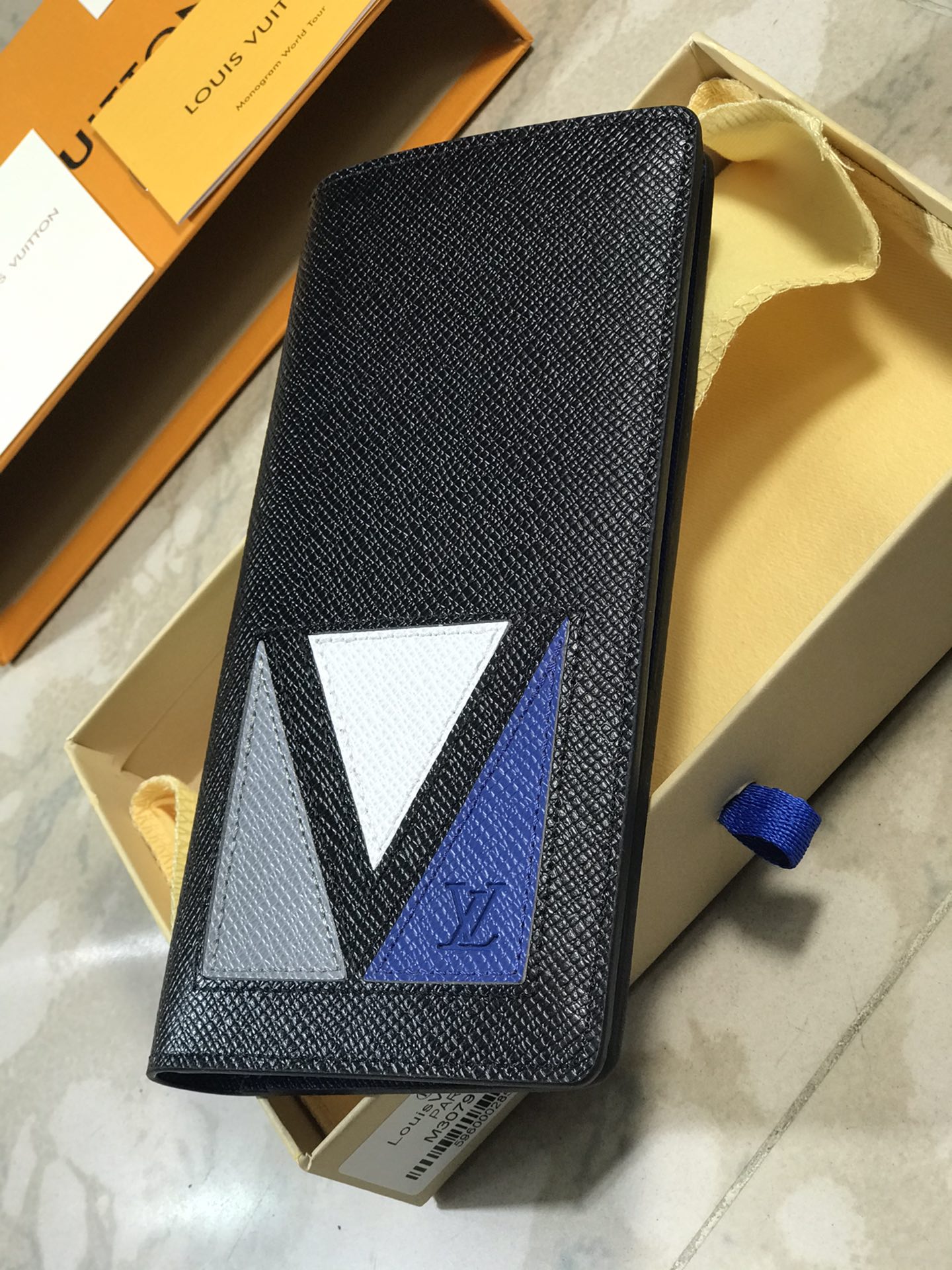 【LOUIS VUITTON】BRAZZA長財布 19x10x2cm -3色