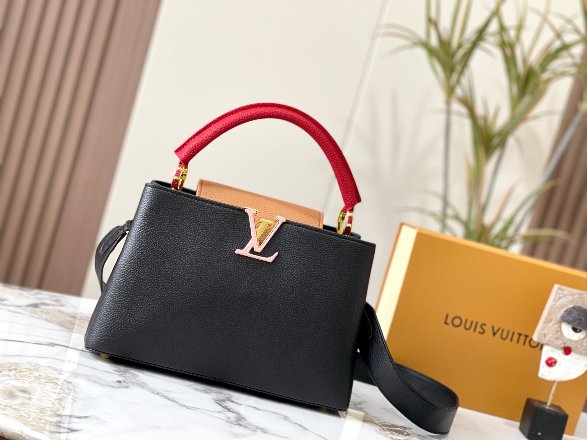 【LOUIS VUITTON】 Capucines BB  -2size -5色