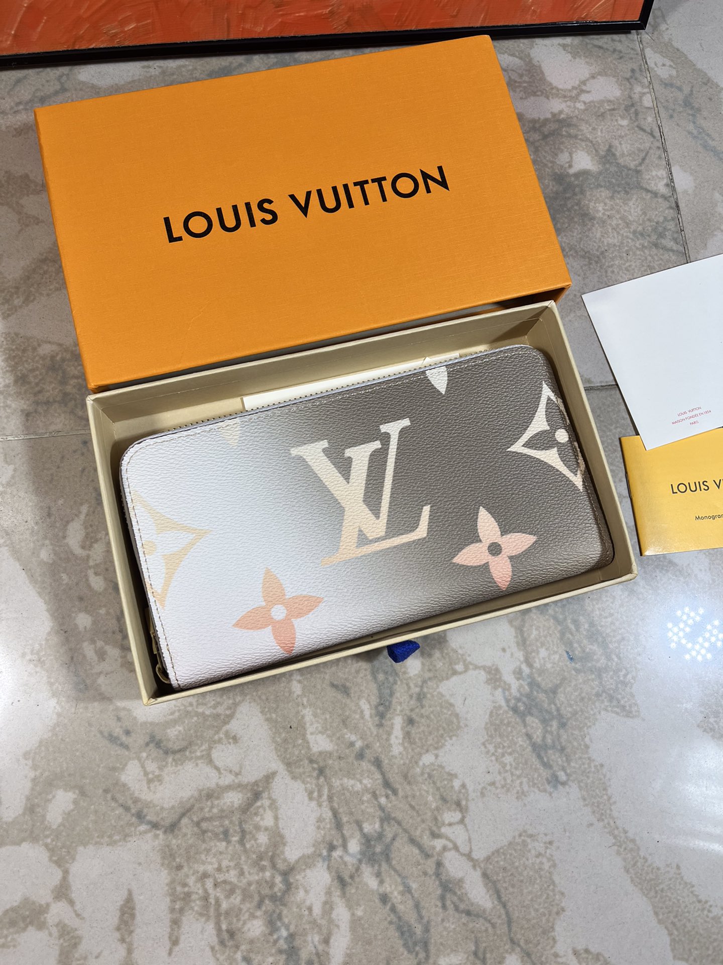 【LOUIS VUITTON】By The Pool  19.5 x 10.5 x 2.5 cm -3色