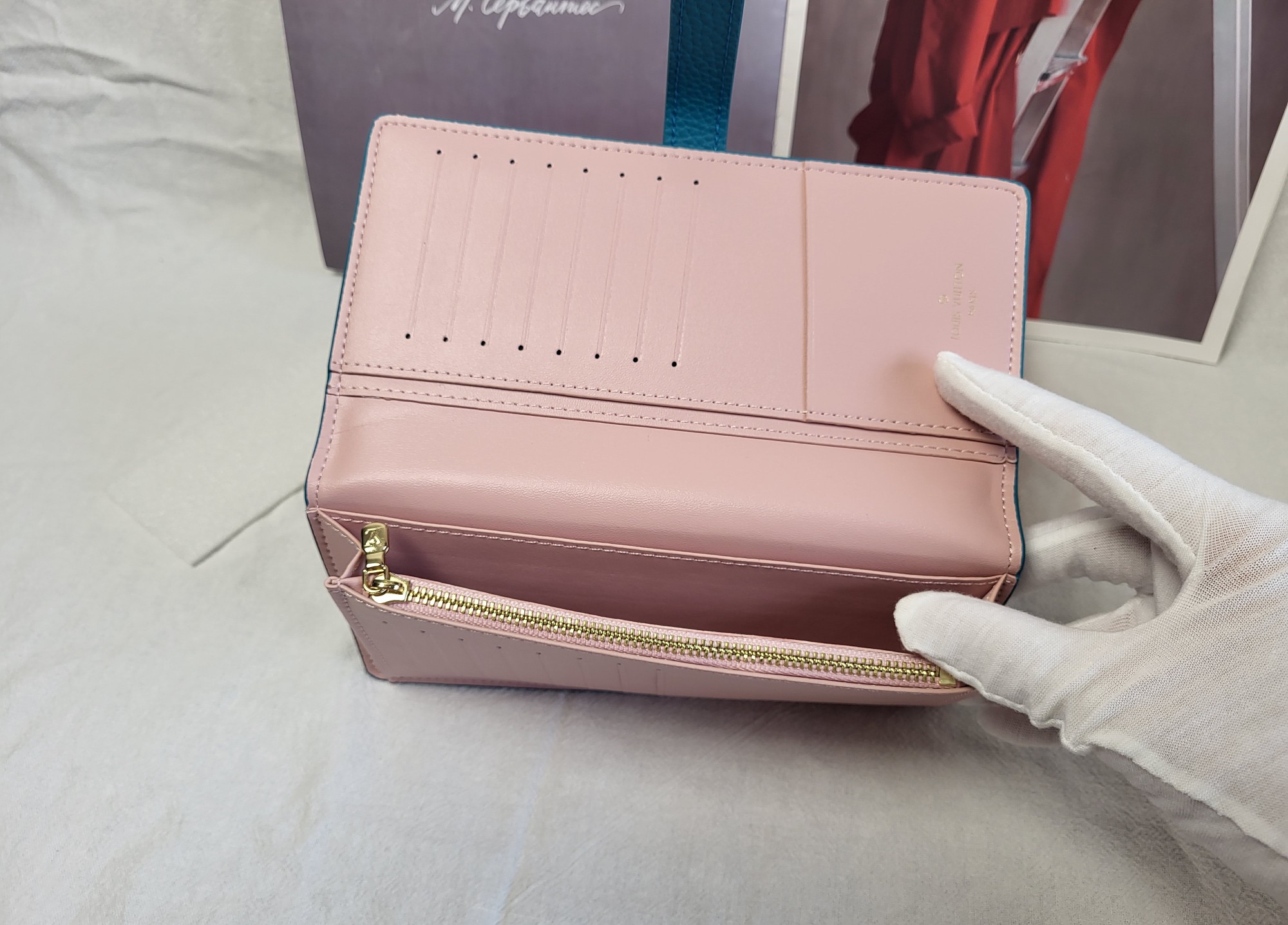 【LOUIS VUITTON】 LV Vertical  10 x 19 x 1.7  cm -3色