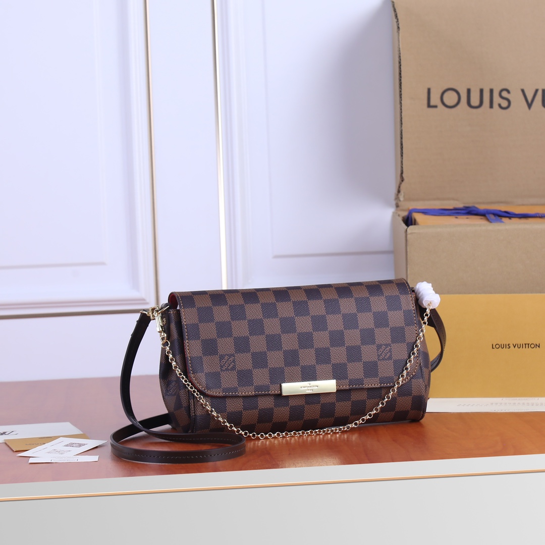 【LOUIS VUITTON】Favorite   サイズ: 28x15x4 cm -3色