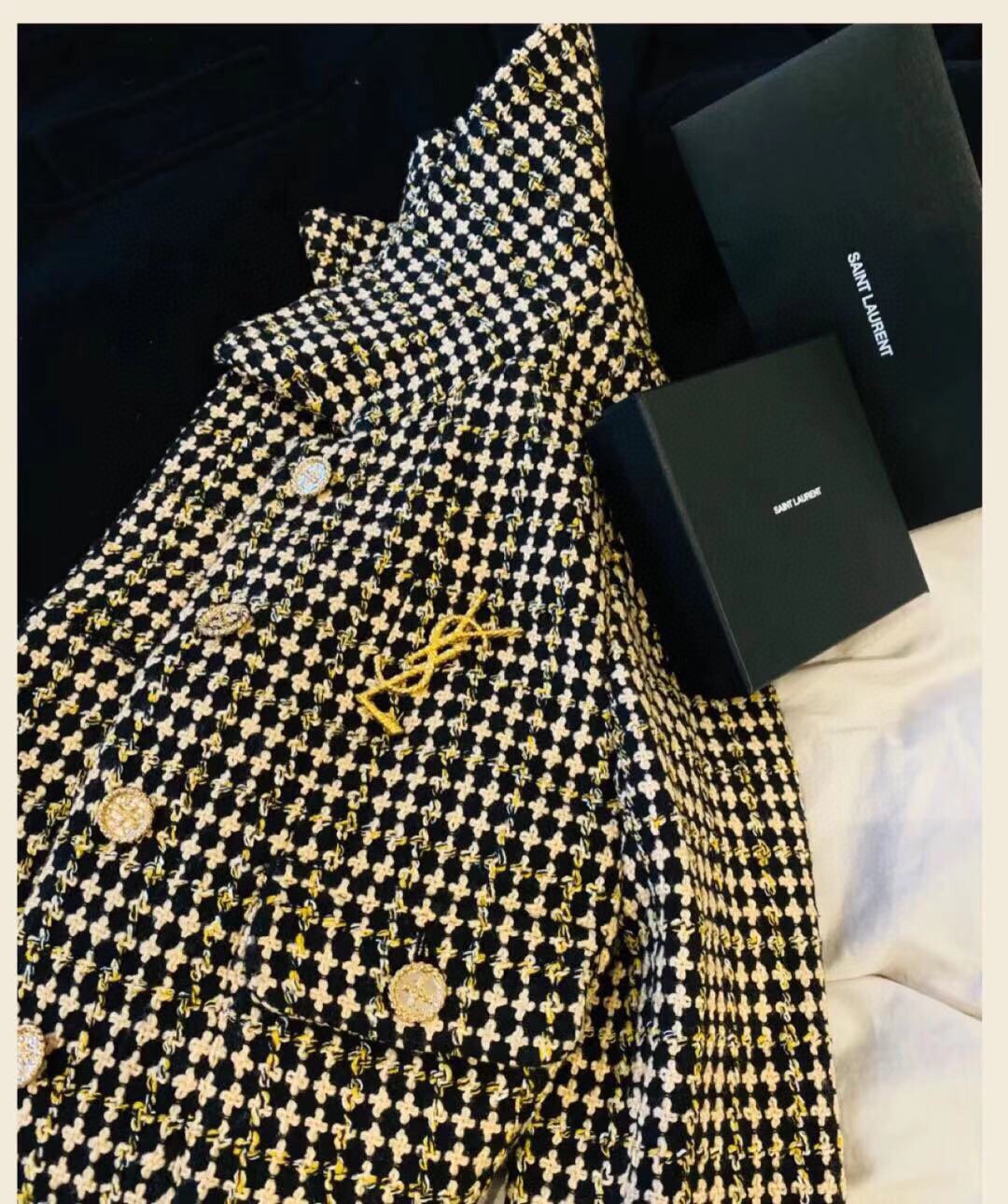 【ブローチ】★SAINT LAURENT★