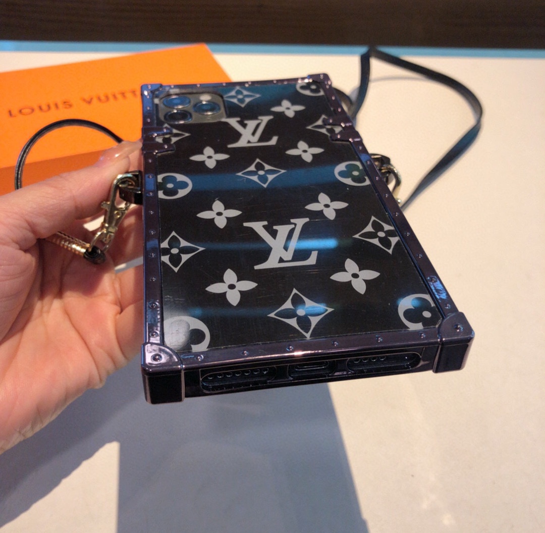 【スマホケース】 LV  携帯カバー   -2色