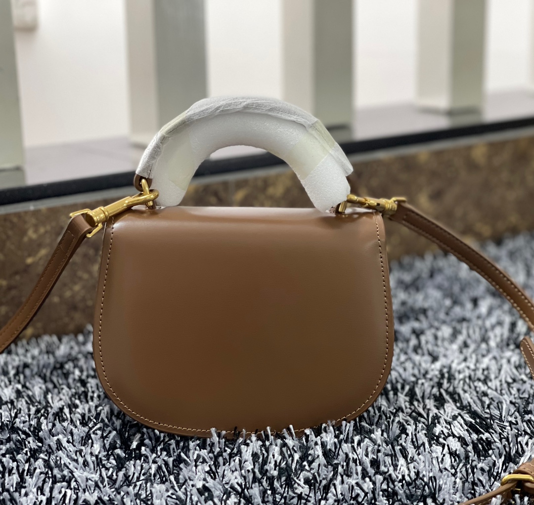 【CELINE】  サイズ:16.5*12*5CM -5色