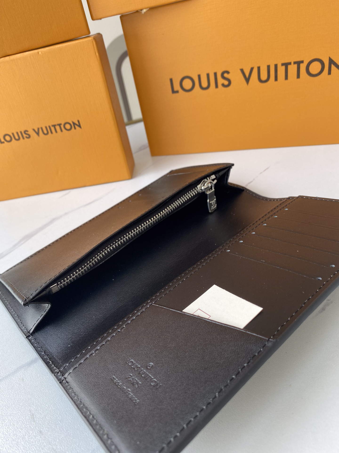 【LOUIS VUITTON】二つ折り 長財布 19x10x2cm