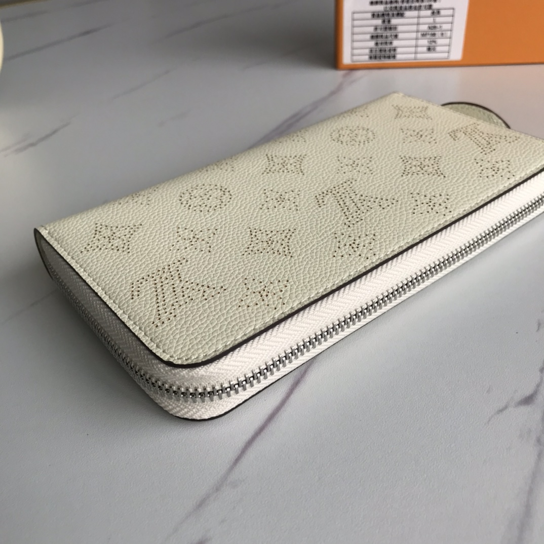 【LOUIS VUITTON】財布  19x10x2cm -5色