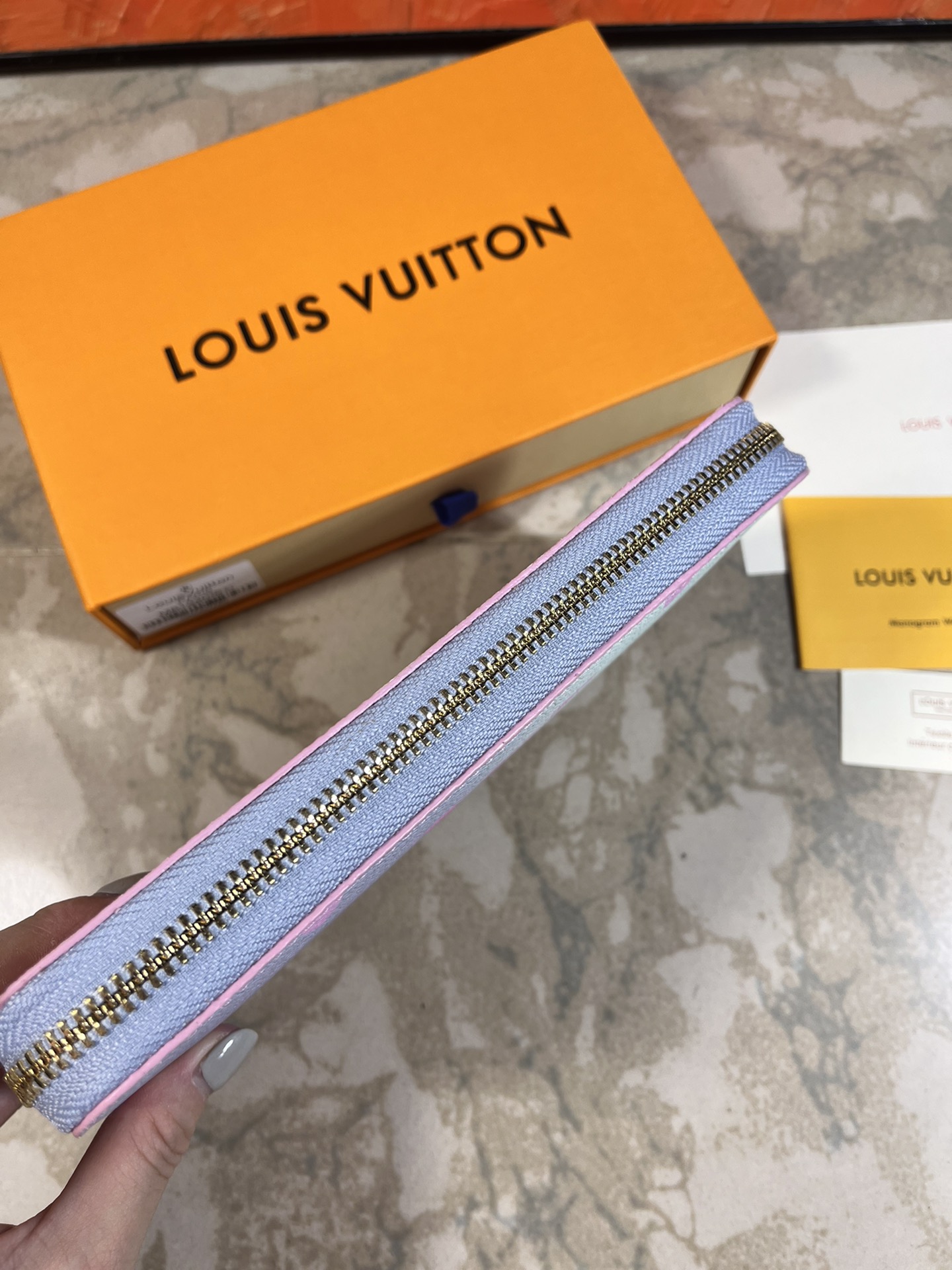 【LOUIS VUITTON】By The Pool  19.5 x 10.5 x 2.5 cm -3色