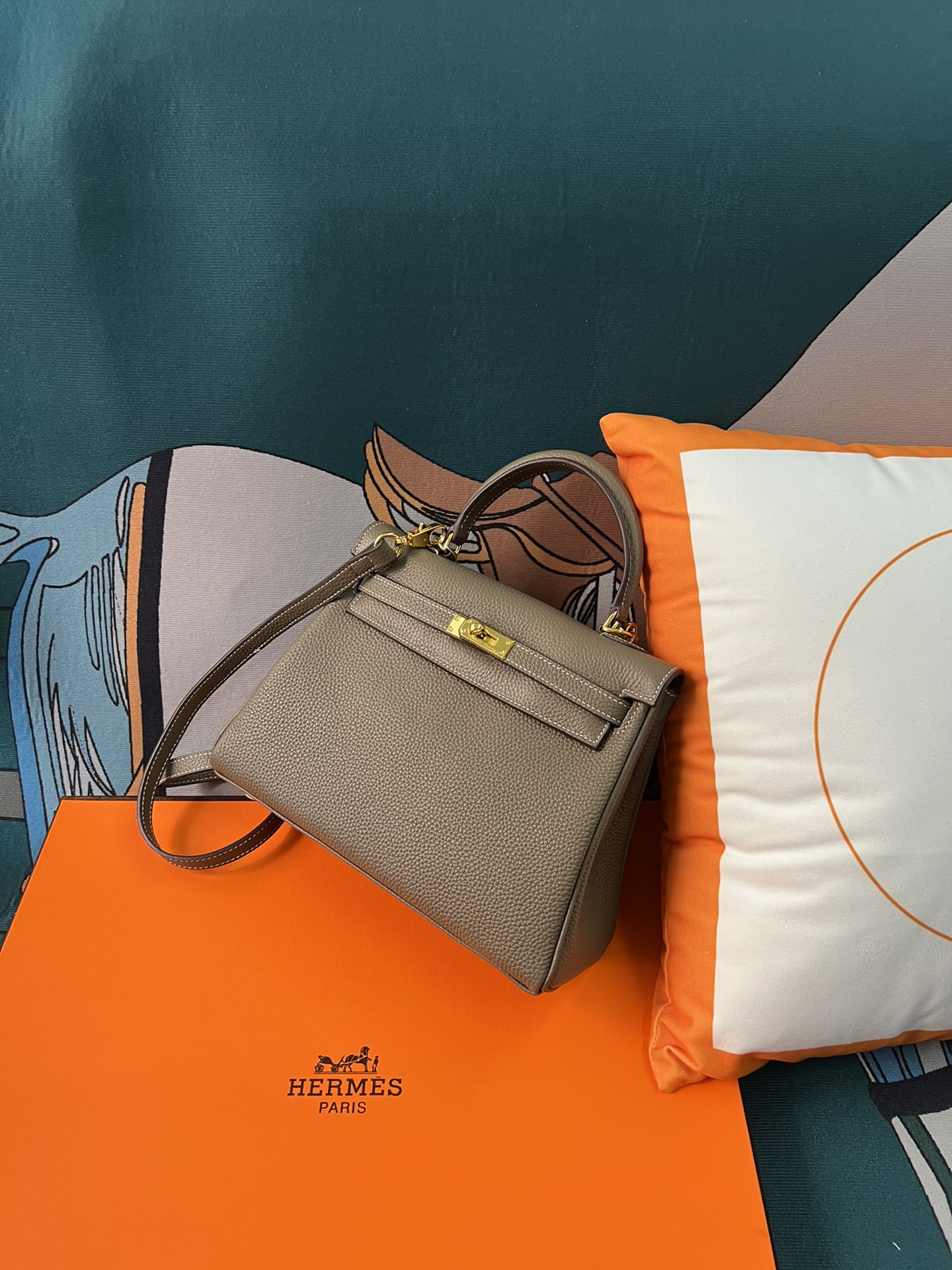 HERMES(エルメス) kelly 25 28 ケリー ハンドバッグ ゴールド金具 2 WAY -6色