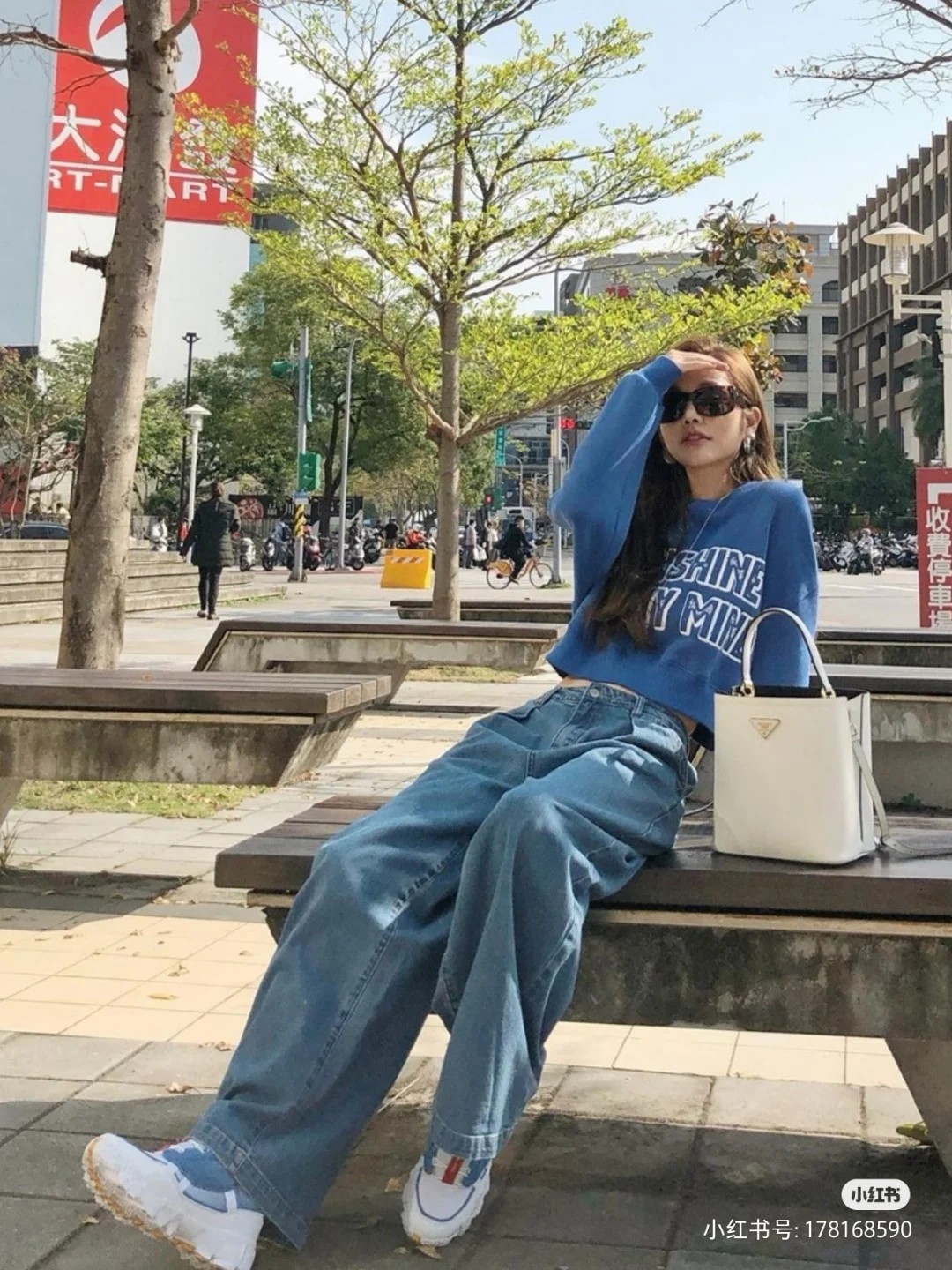 【PRADA】  DOUBLE BUCKET  サイズ: 23*23*13 cm -3色