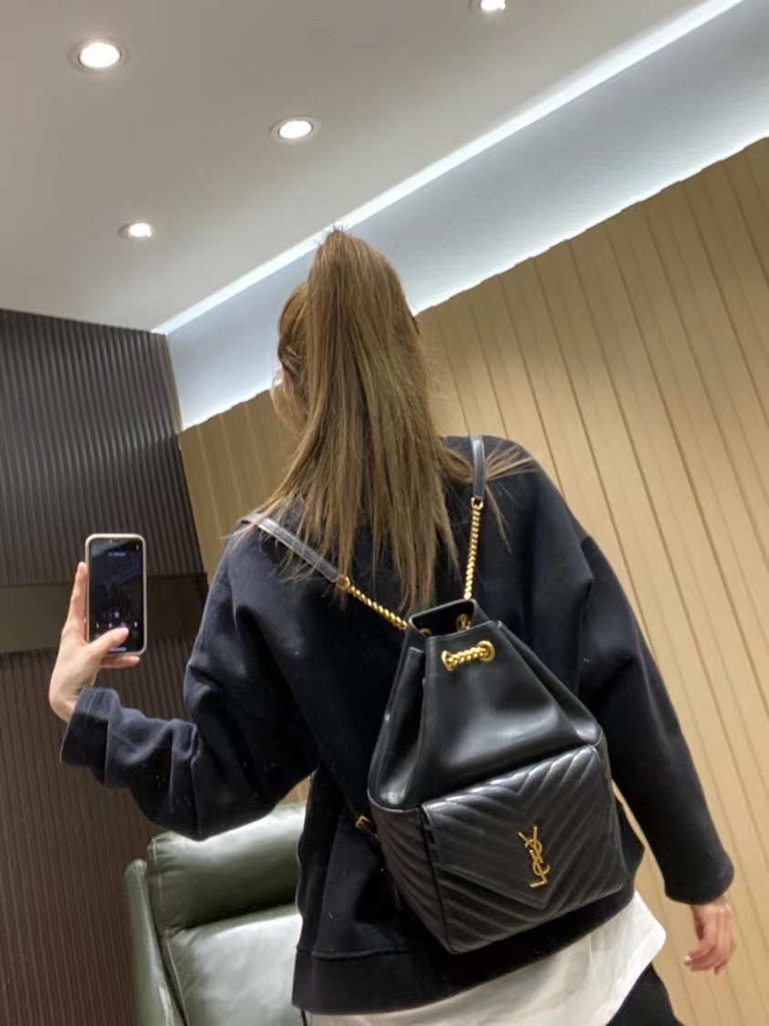 【SAINT LAURENT】  サイズ: 22×29×15cm