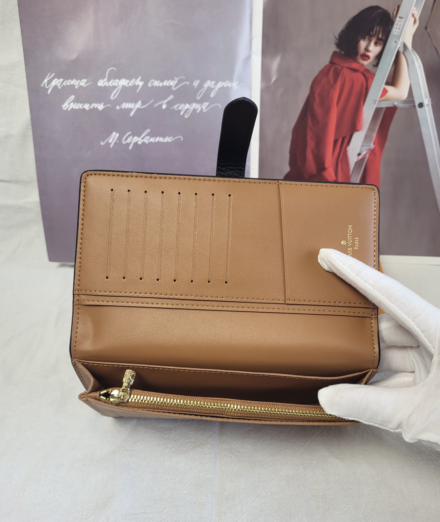 【LOUIS VUITTON】 LV Vertical  10 x 19 x 1.7  cm -3色