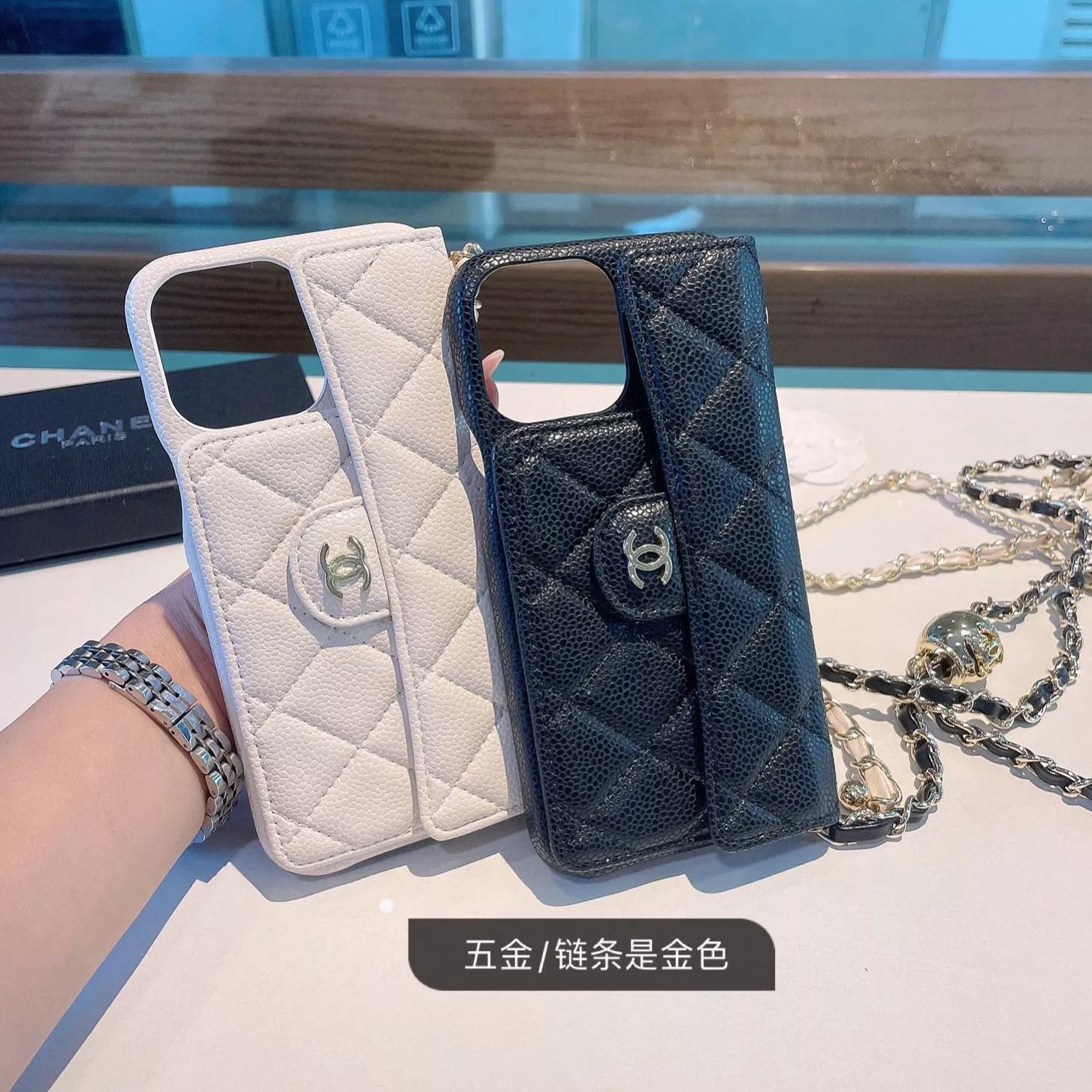 【スマホケース】 CHANEL  携帯カバー   -2色