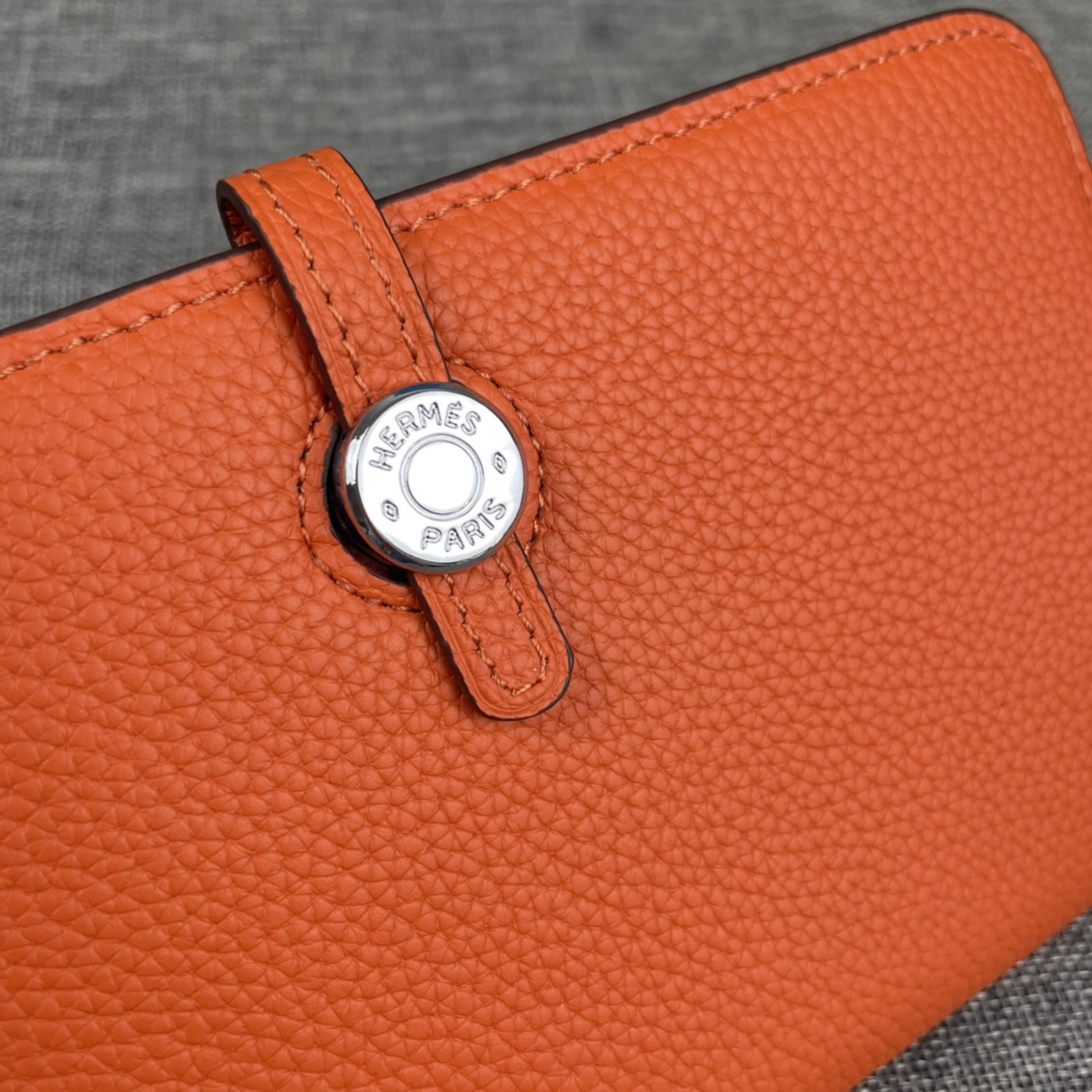 【Hermes 】二つ折り財布  20.1cm*12.5cm -6色