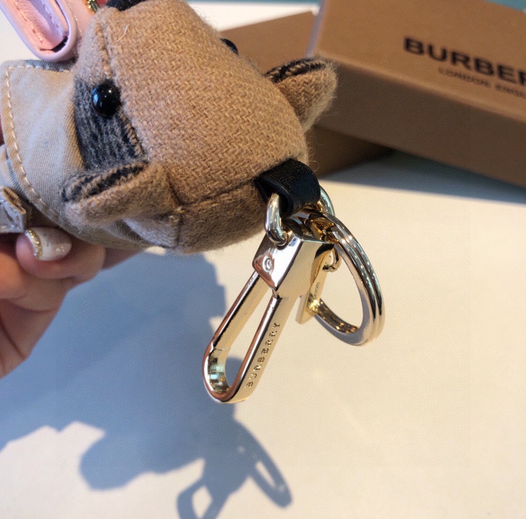 【Burberry】 キーホルダー  可爱い熊チャン 高さ12.5cm -2色