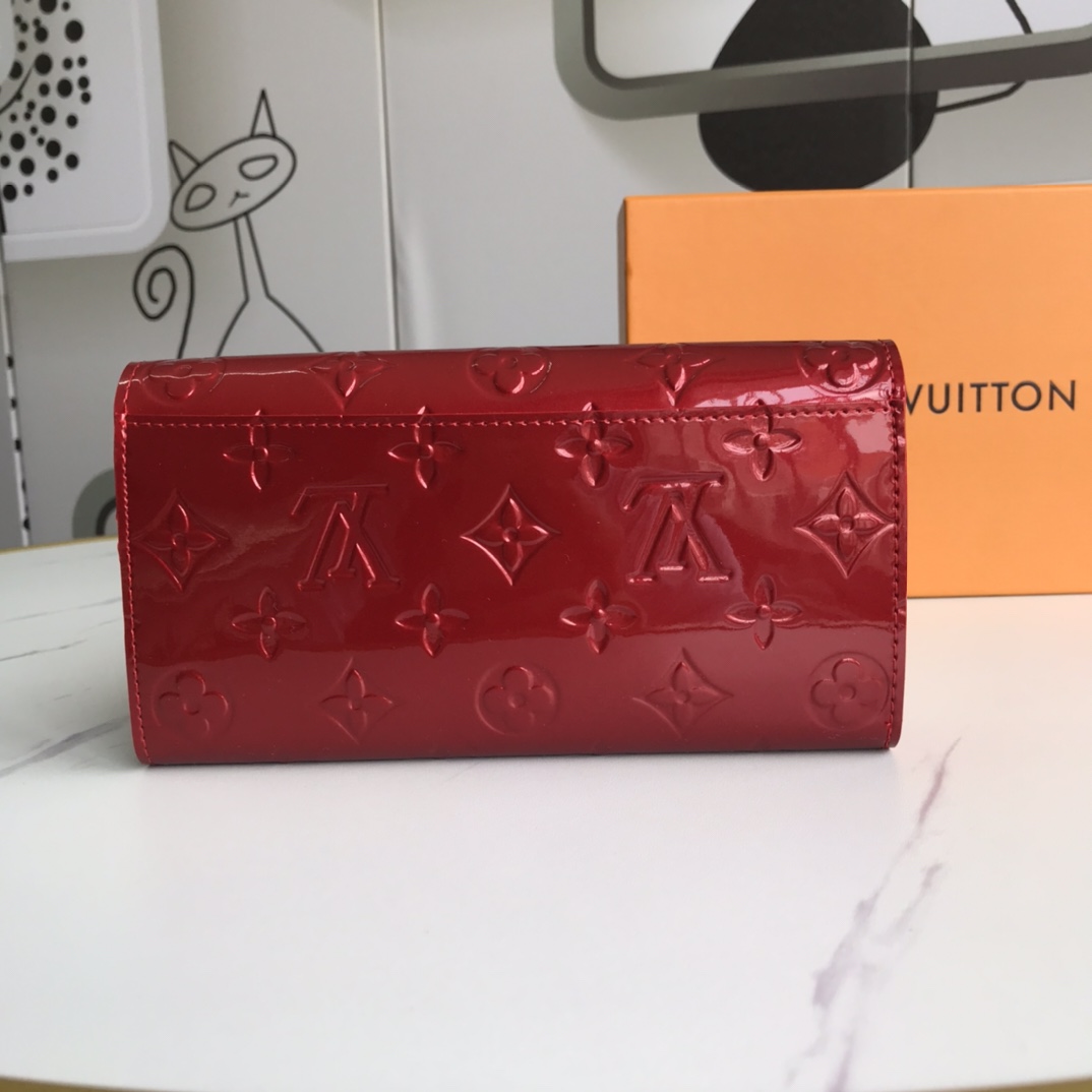 【LOUIS VUITTON】ボタン財布  19x10x2cm -4色