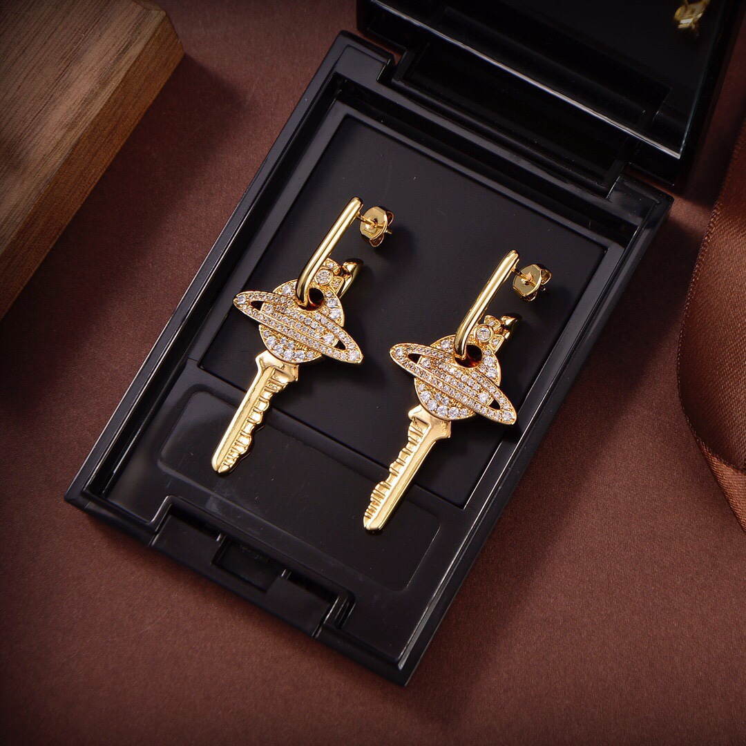 【ピアス】Vivienne Westwood★★お客様大感謝セール (送料無料)