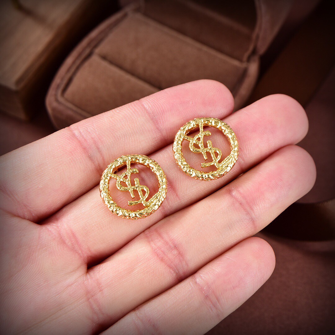 【ピアス】★ Yves Saint Laurent ★