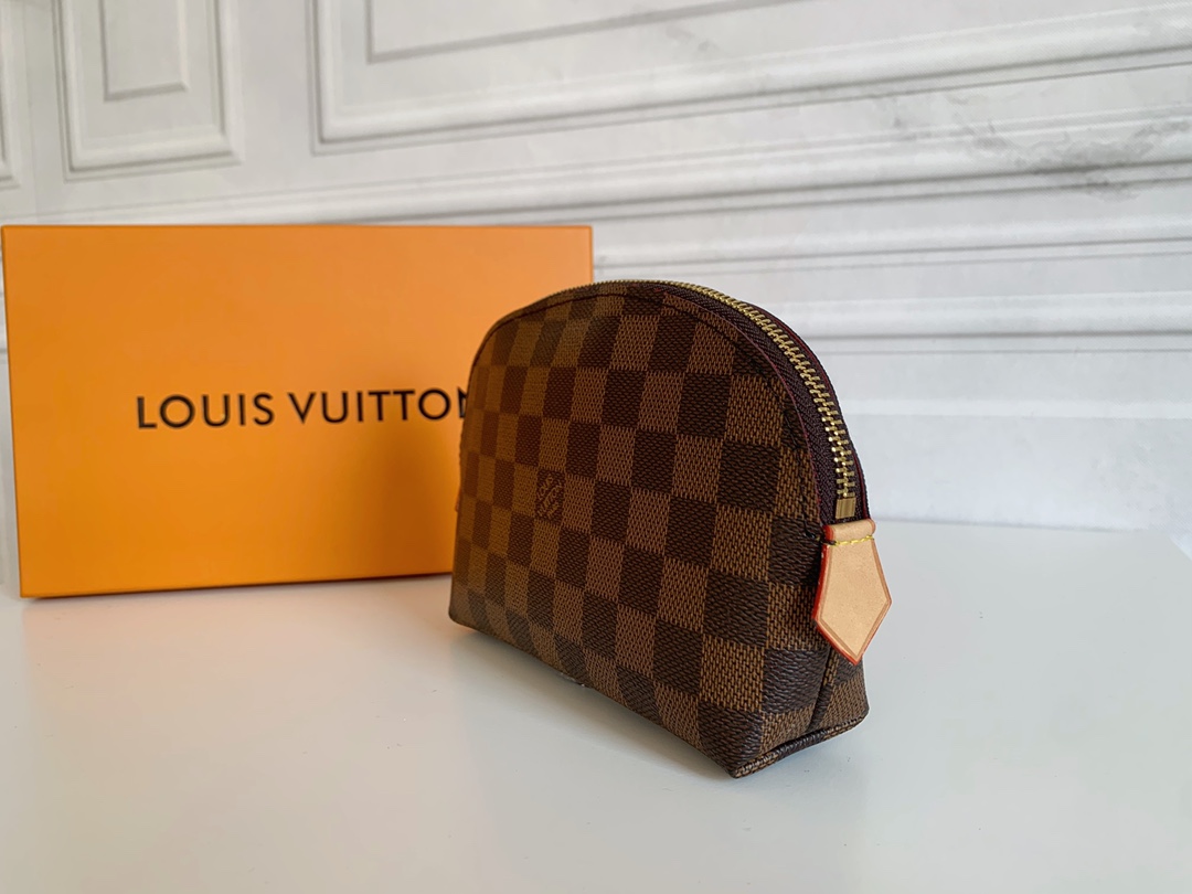 【LOUIS VUITTON】化 粧 ポーチ  17*12*6 cm -3色