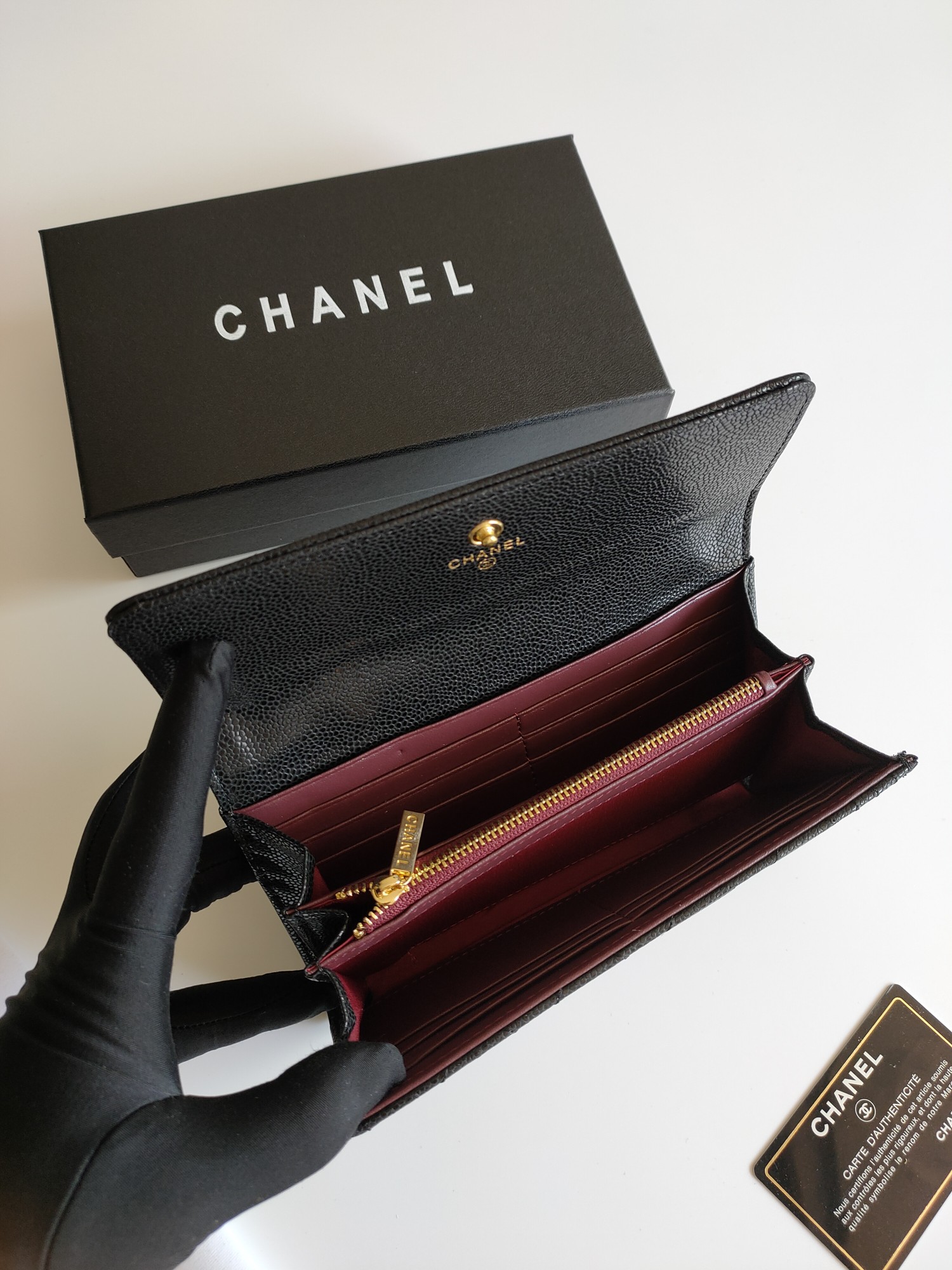 【CHANEL 】二つ折り財布  19-10-3CM