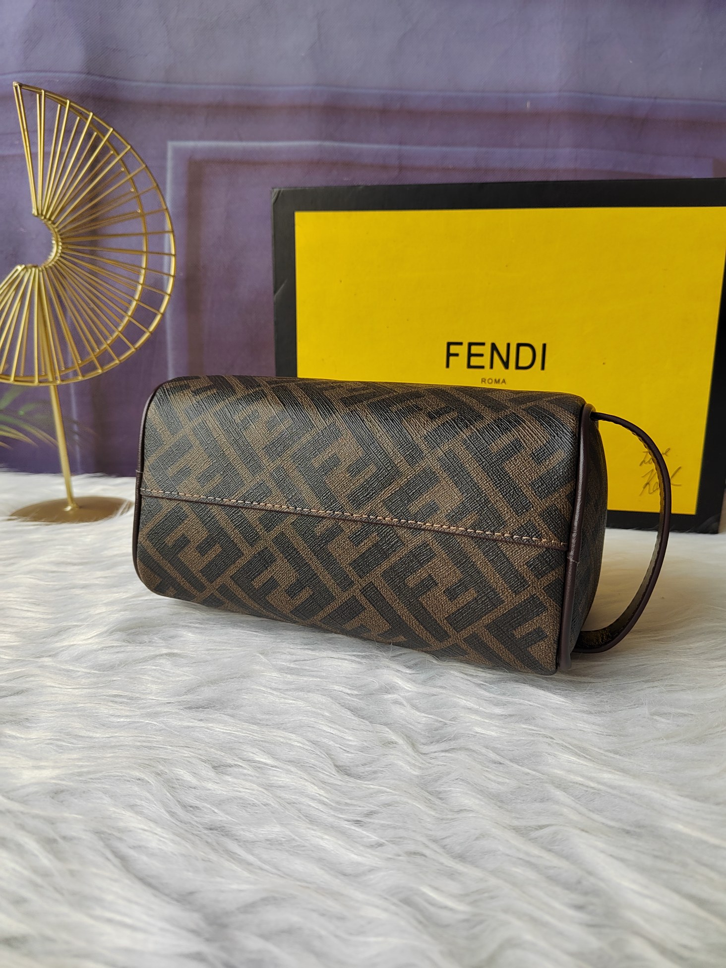 【FENDI】化粧ポーチ   サイズ: 25x13x13cm -3色