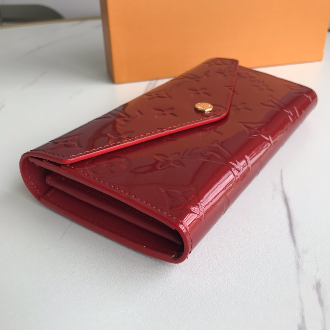 【LOUIS VUITTON】ボタン財布  19x10x2cm -4色
