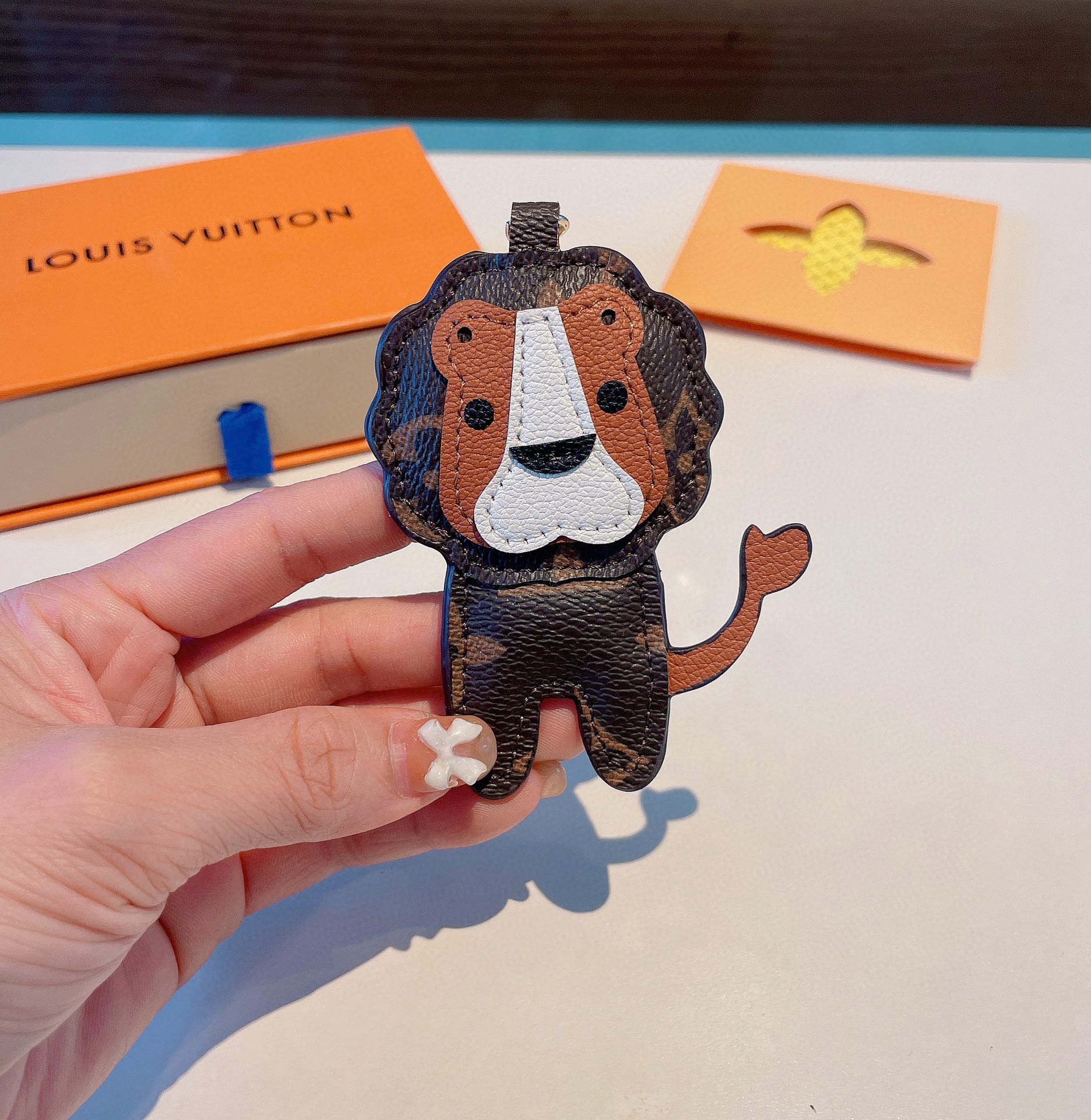 【LOUIS VUITTON】 キーホルダー  チャーム
