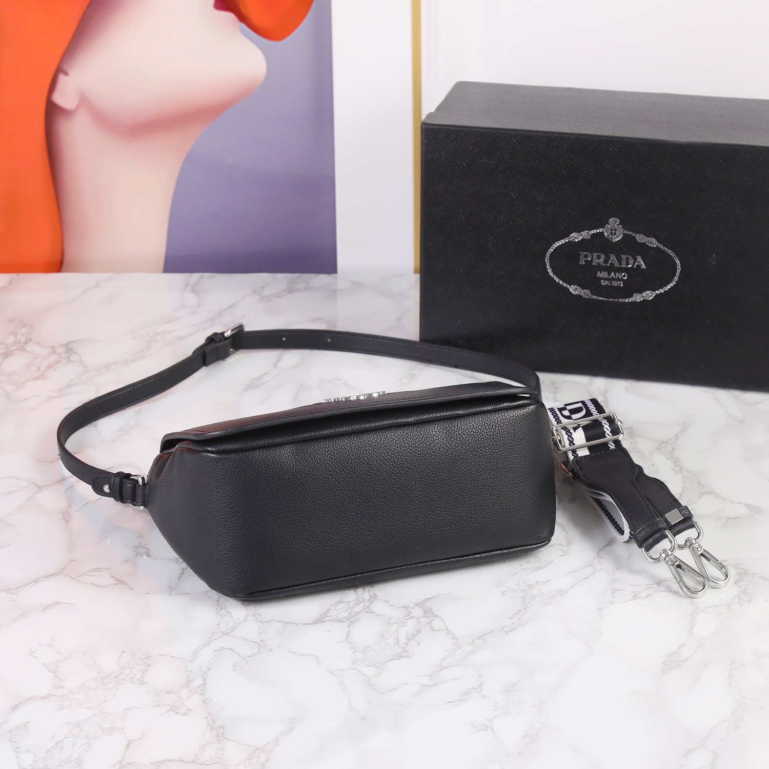 【PRADA】 サイズ: 23*18*9CM -3色