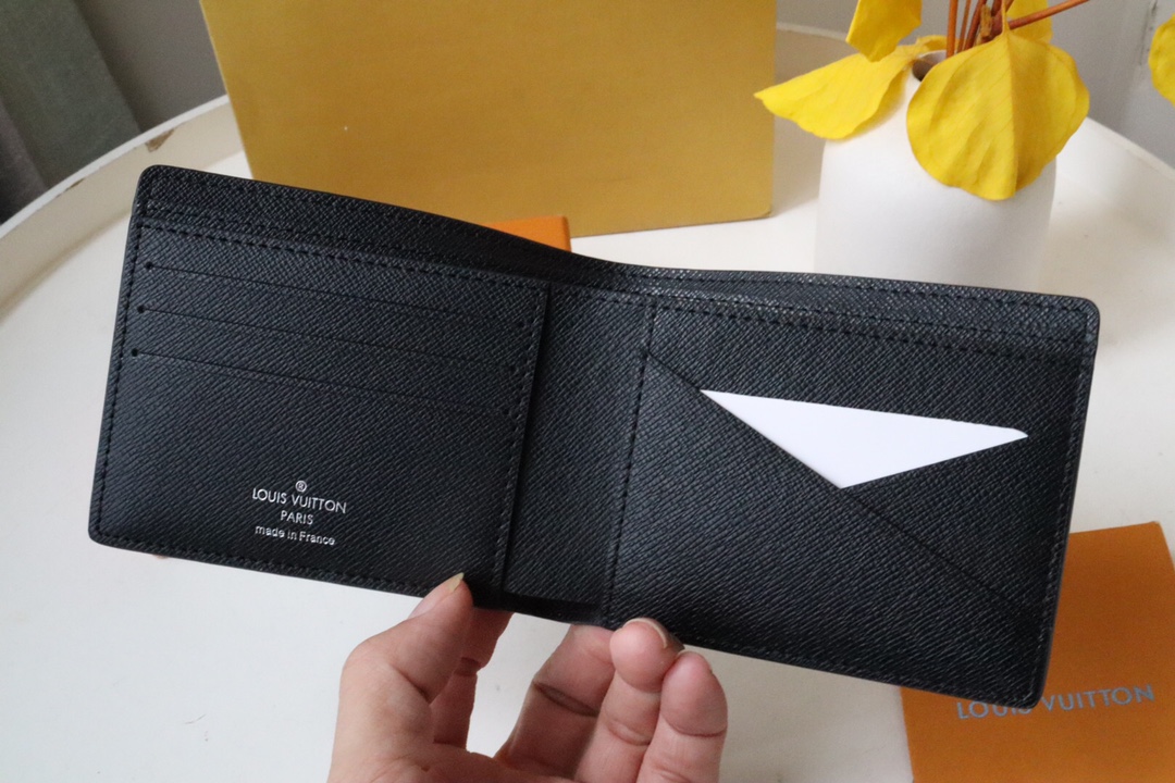【LOUIS VUITTON】Multiple 11.5 x 9 x 1.5CM -2色