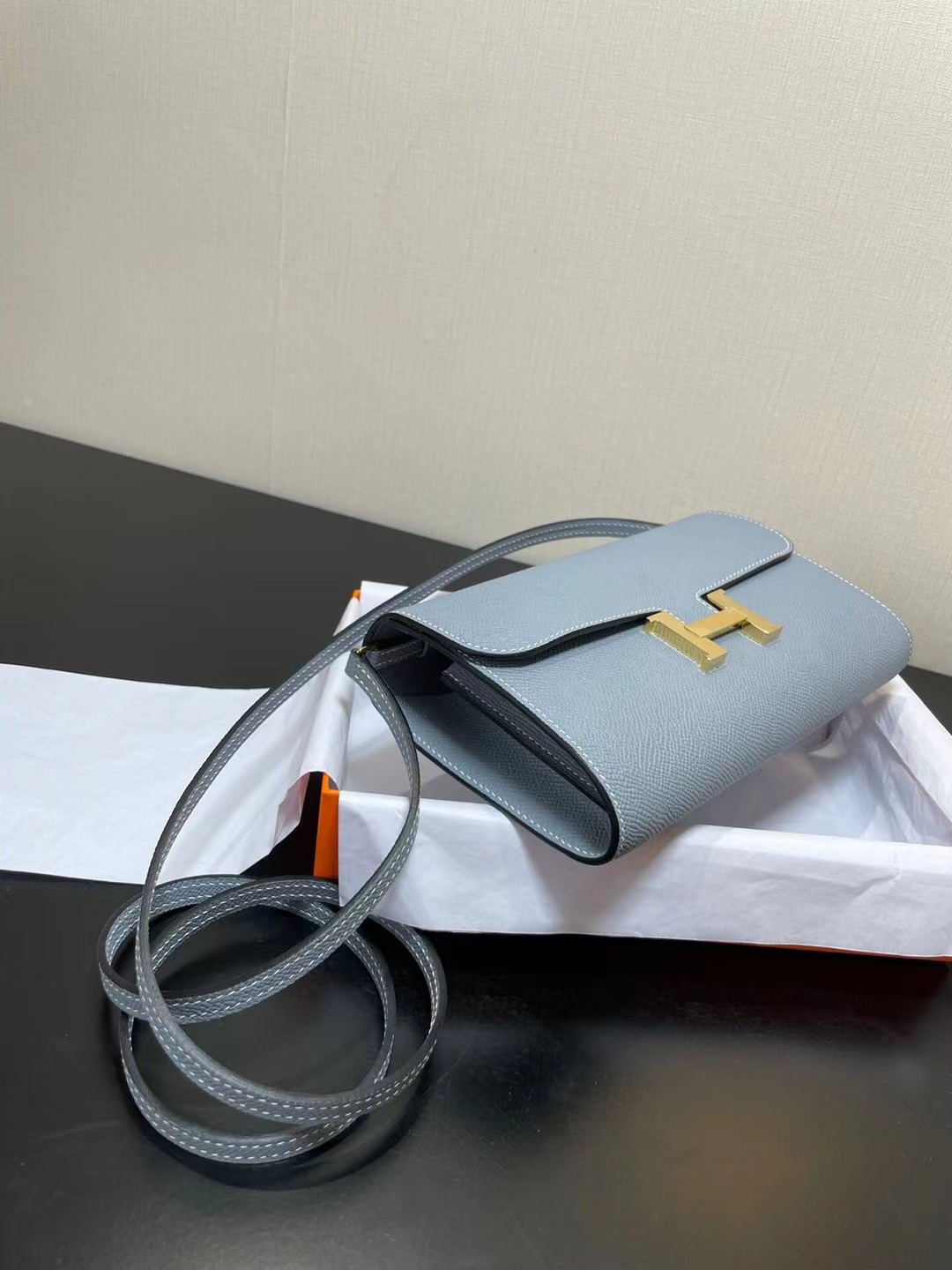 HERMES(エルメス) Constance  20.5×11×4cm  7色