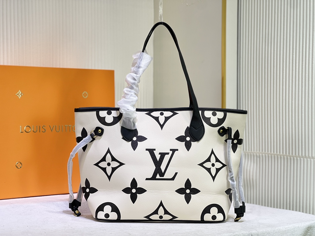 【LOUIS VUITTON】 Neverfull  -32×29×17cm -2色