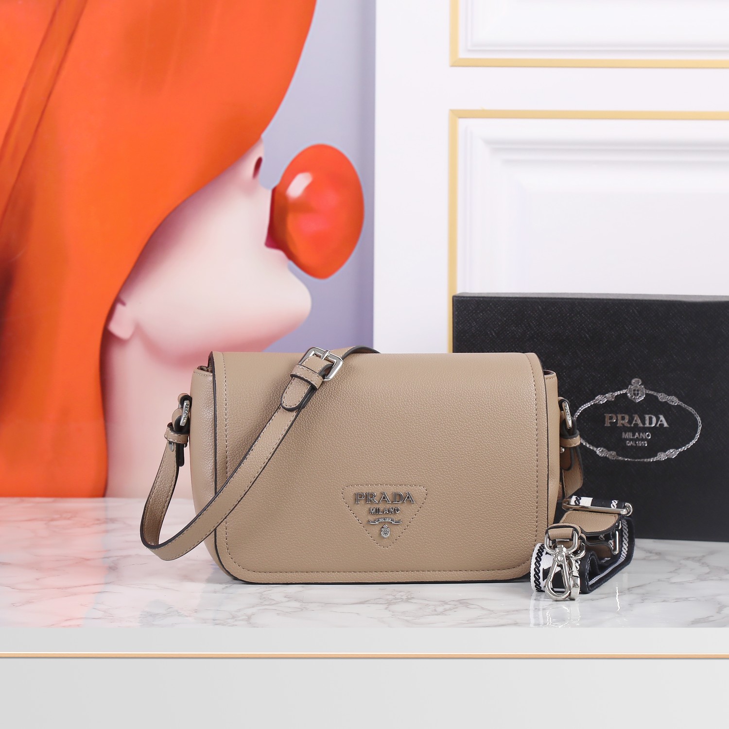 【PRADA】 サイズ: 23*18*9CM -3色