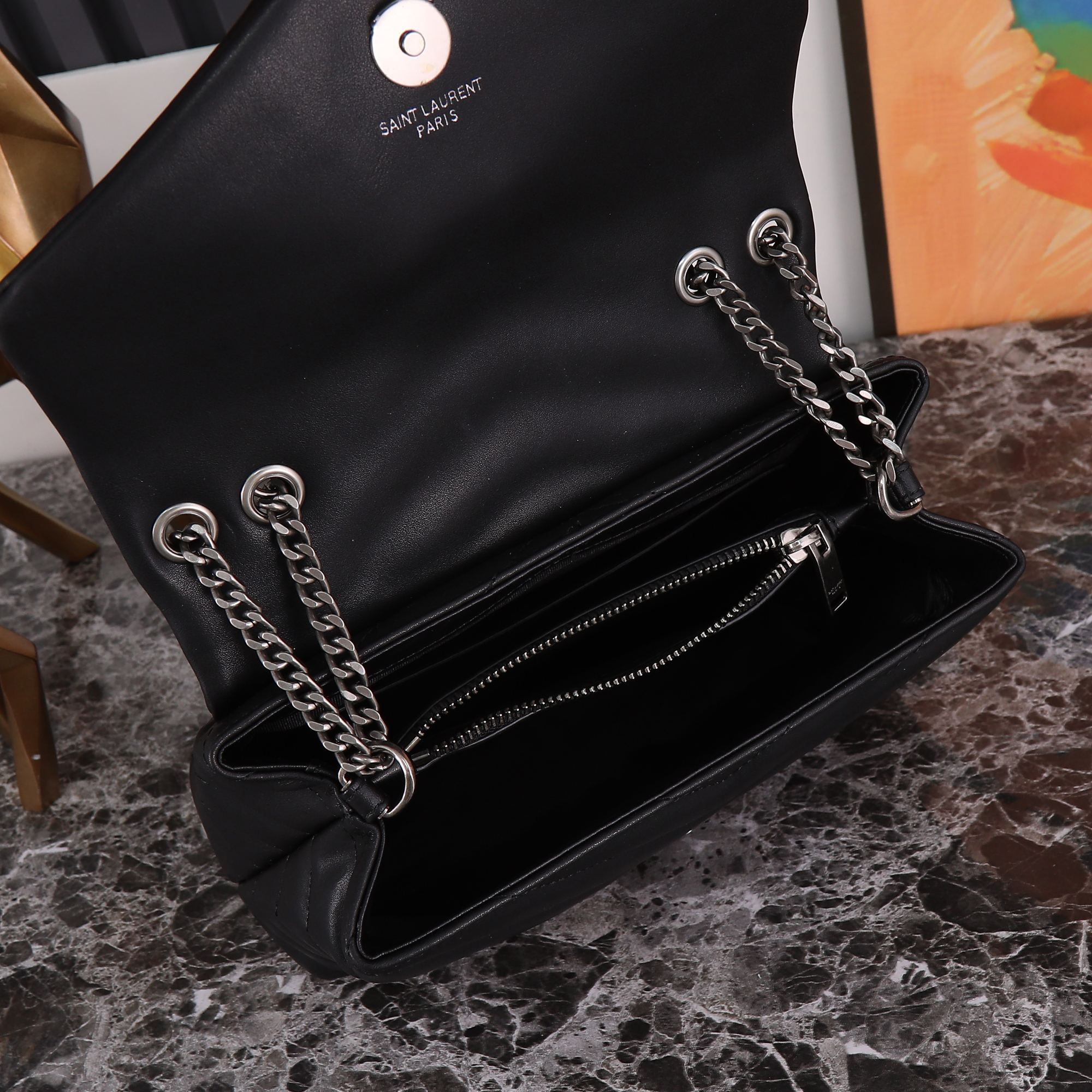 【SAINT LAURENT】  サイズ: 24x15x5cm