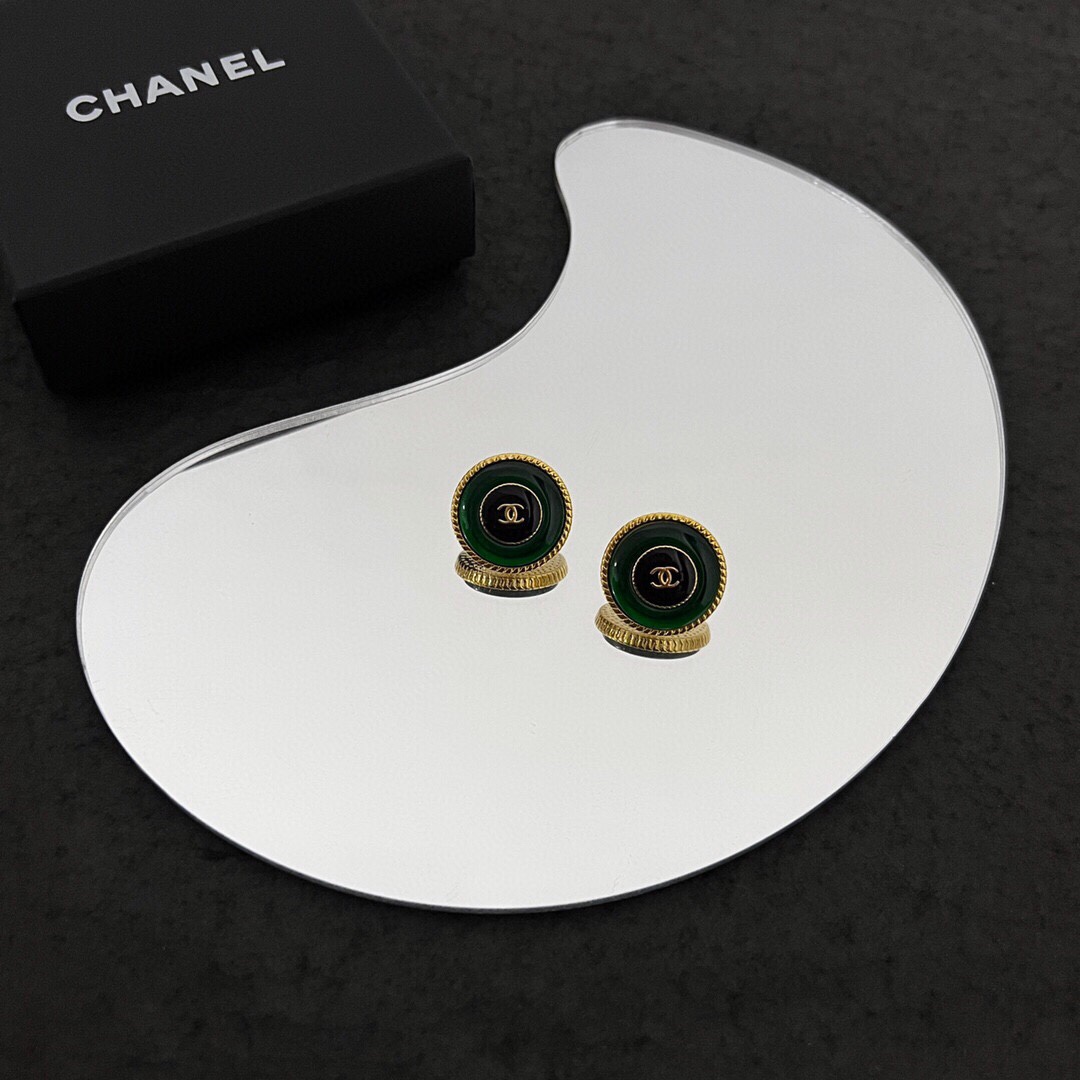 【ピアス】★ CHANEL シャネル ＆ 2色