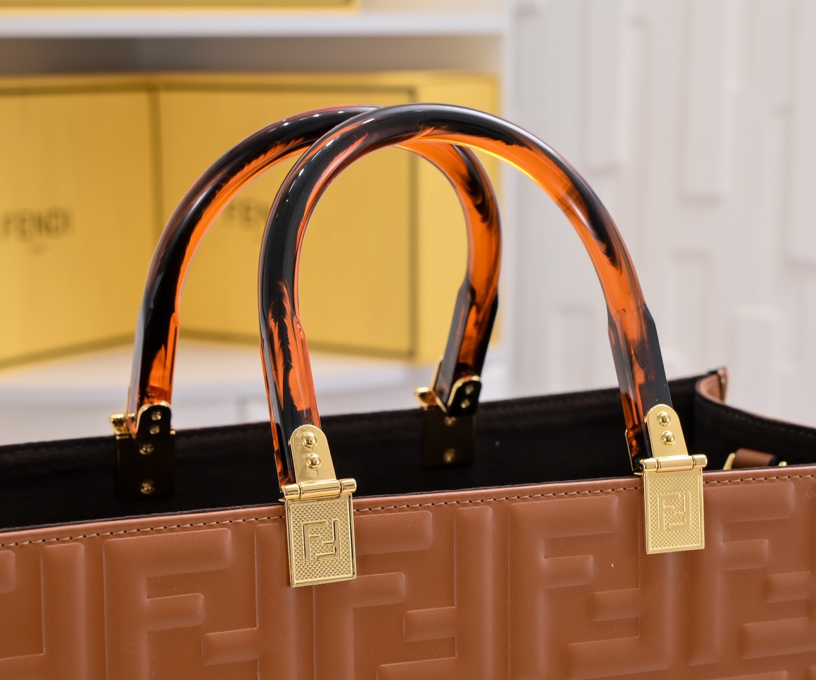 【FENDI】shine tote   サイズ: 35x17x31cm -4色