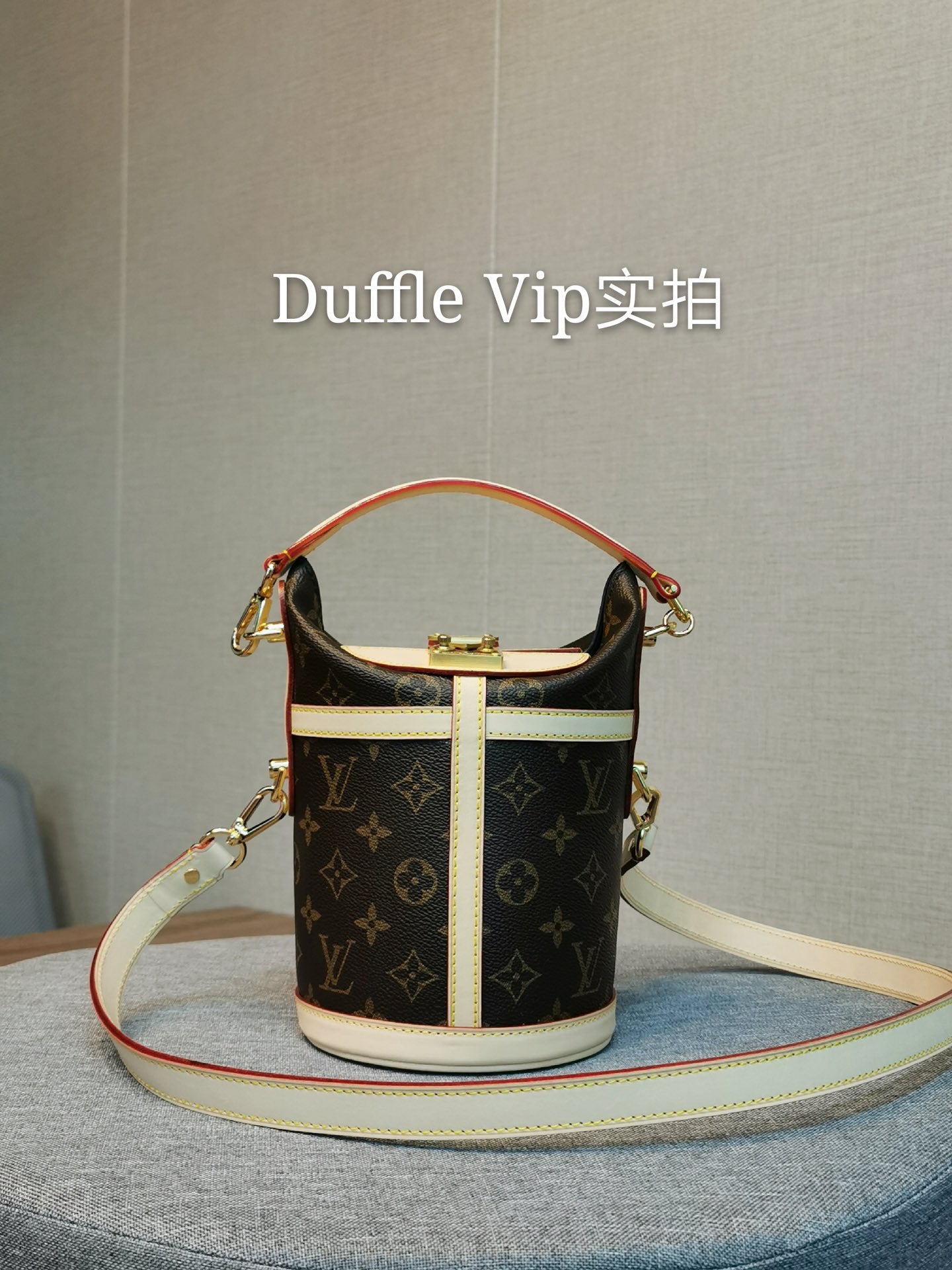 【LOUIS VUITTON】 番号：M43587 サイズ:22.0 x 23.0 x 14.0 cm