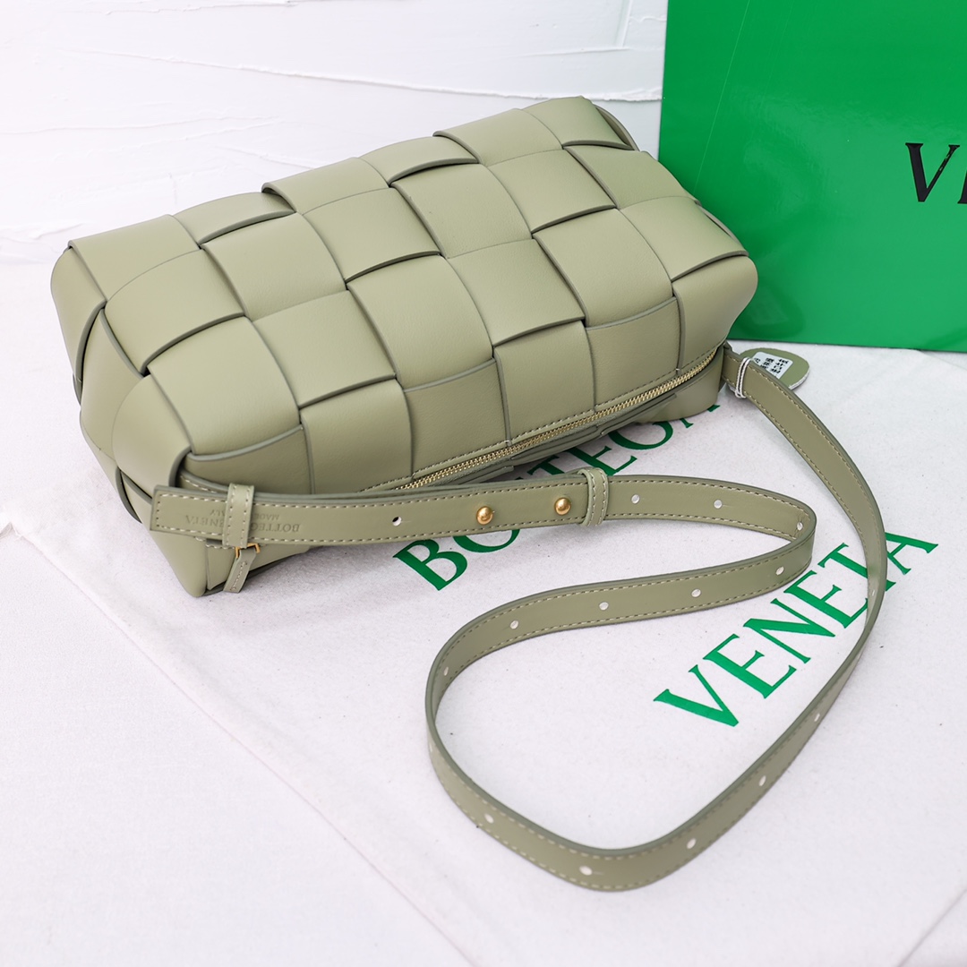 【Bottega Veneta】Brick Cassette-28*10*14CM -6色