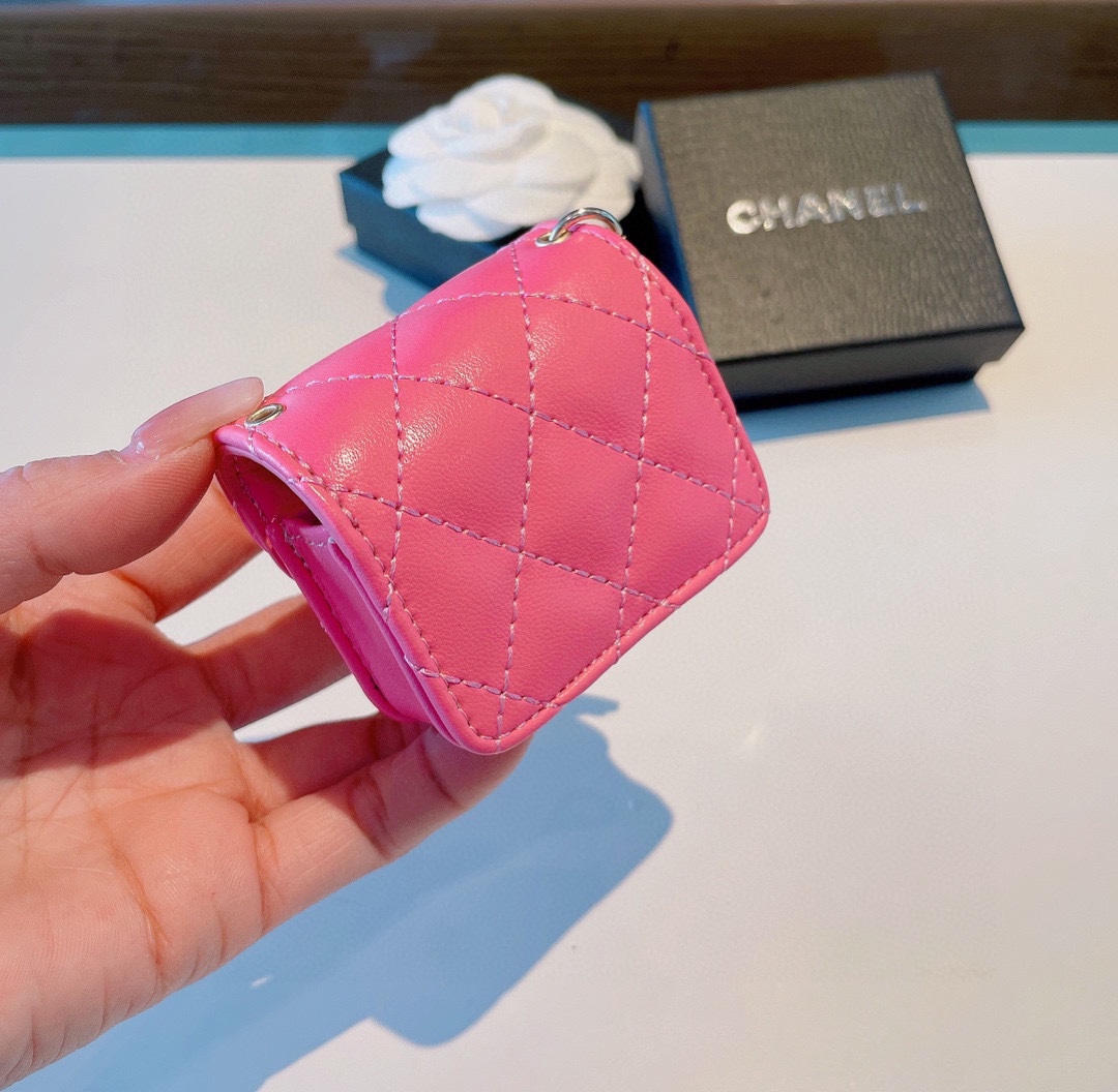 【スマホケース】CHANEL  イヤホン バッグ   -2色
