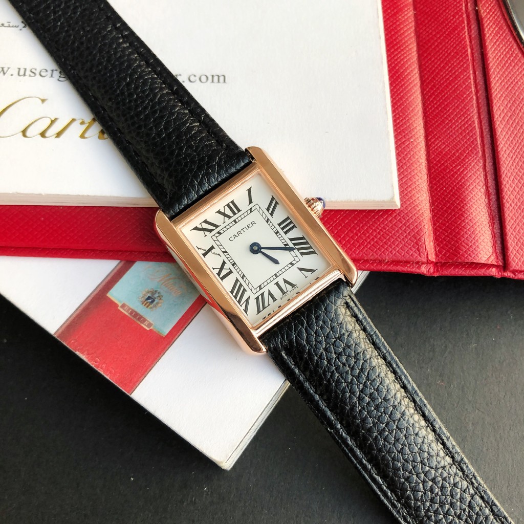【Cartier】 レディース  27*34 MM