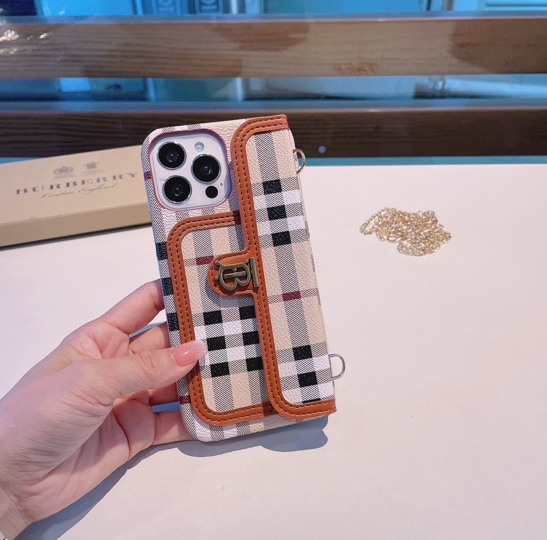 【スマホケース】BURBERRY  携帯カバー   -2色