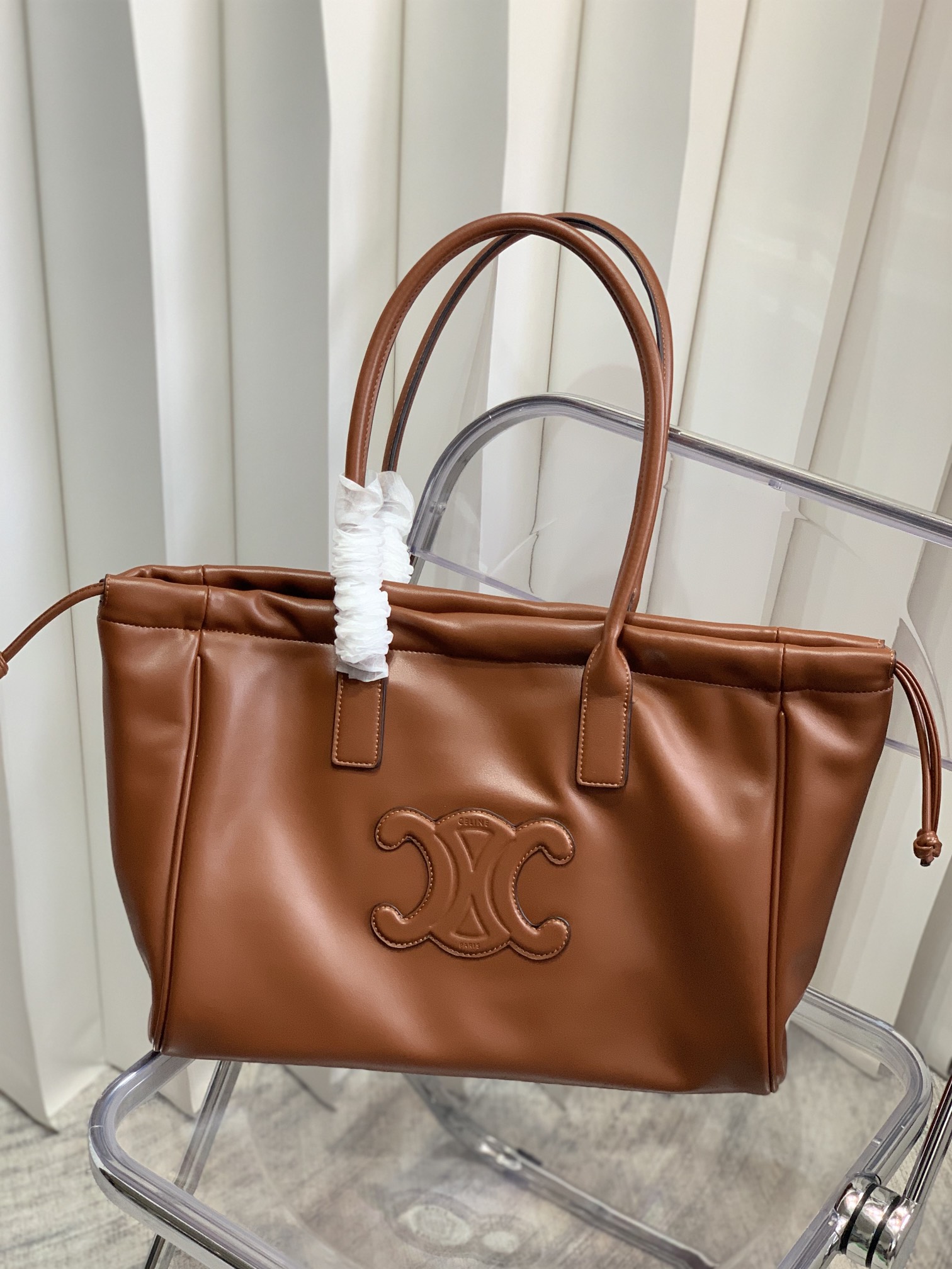 人気商品  CELINE  CABAS TRIOMPHE  44 X 28 X 18cm-全2色